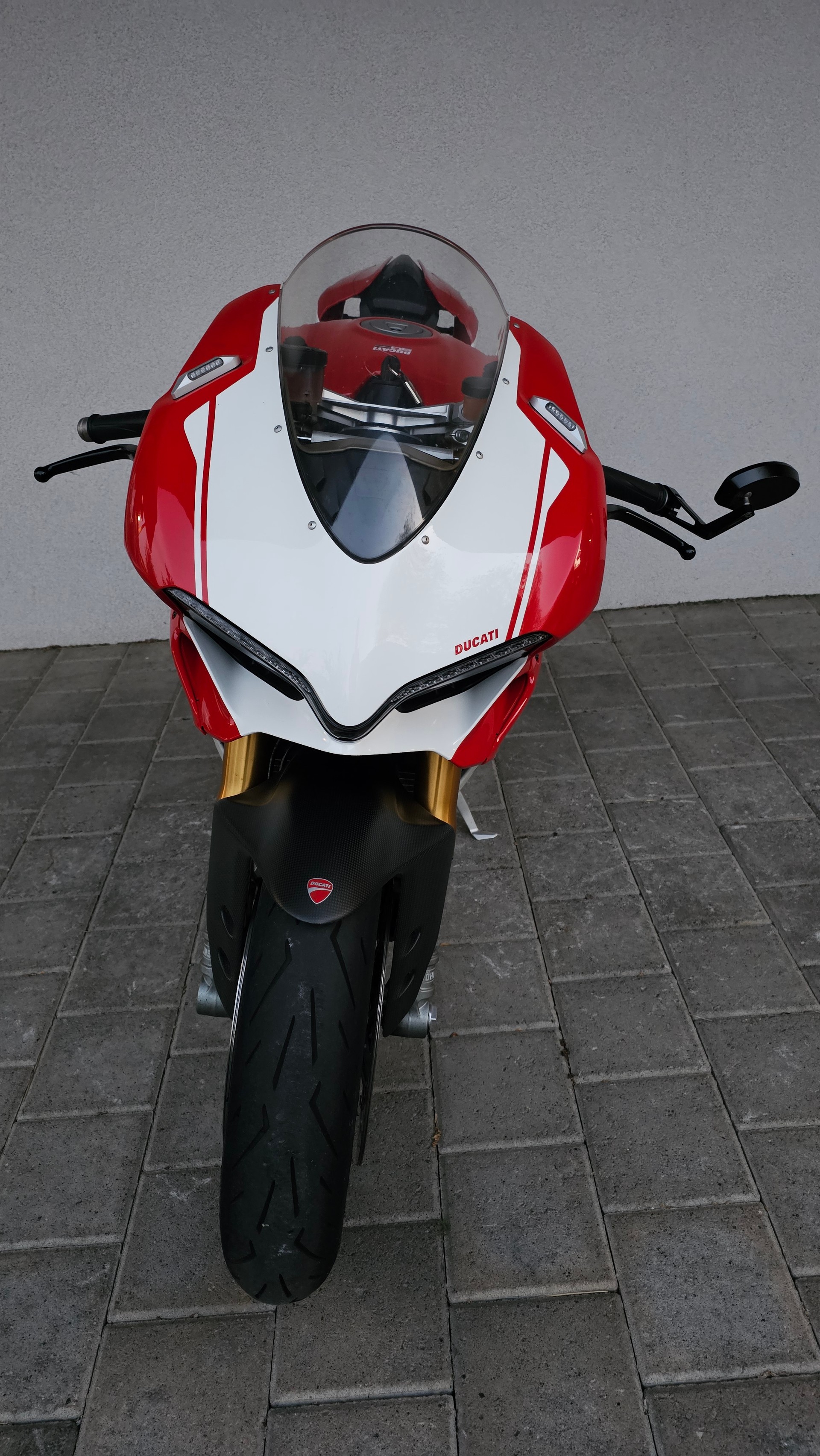 DUCATI Panigale 1299 S Anniversario-showroom-element-2