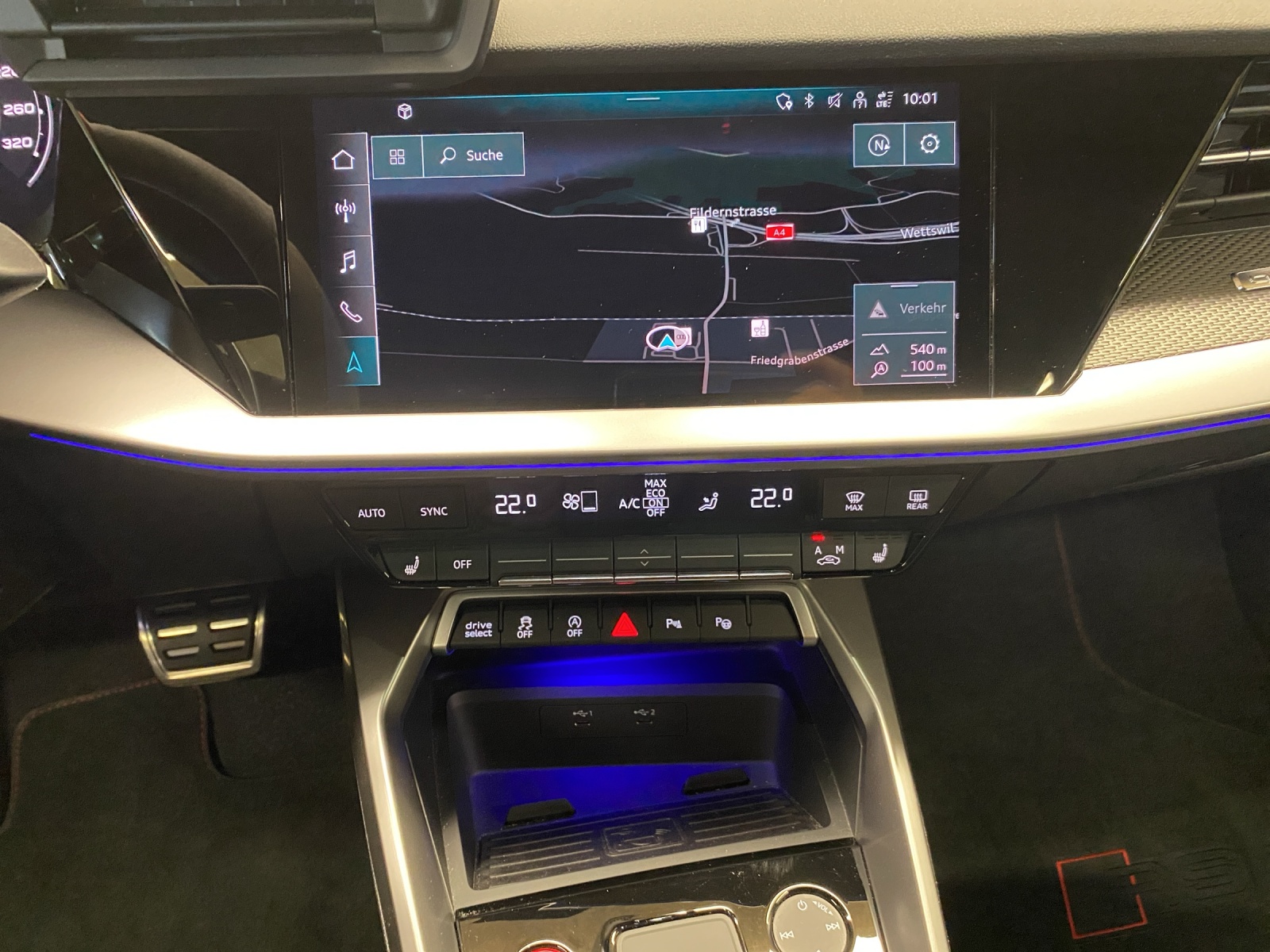 AUDI RS3 Limousine 2.5 TSI quattro S-tronic-image-10