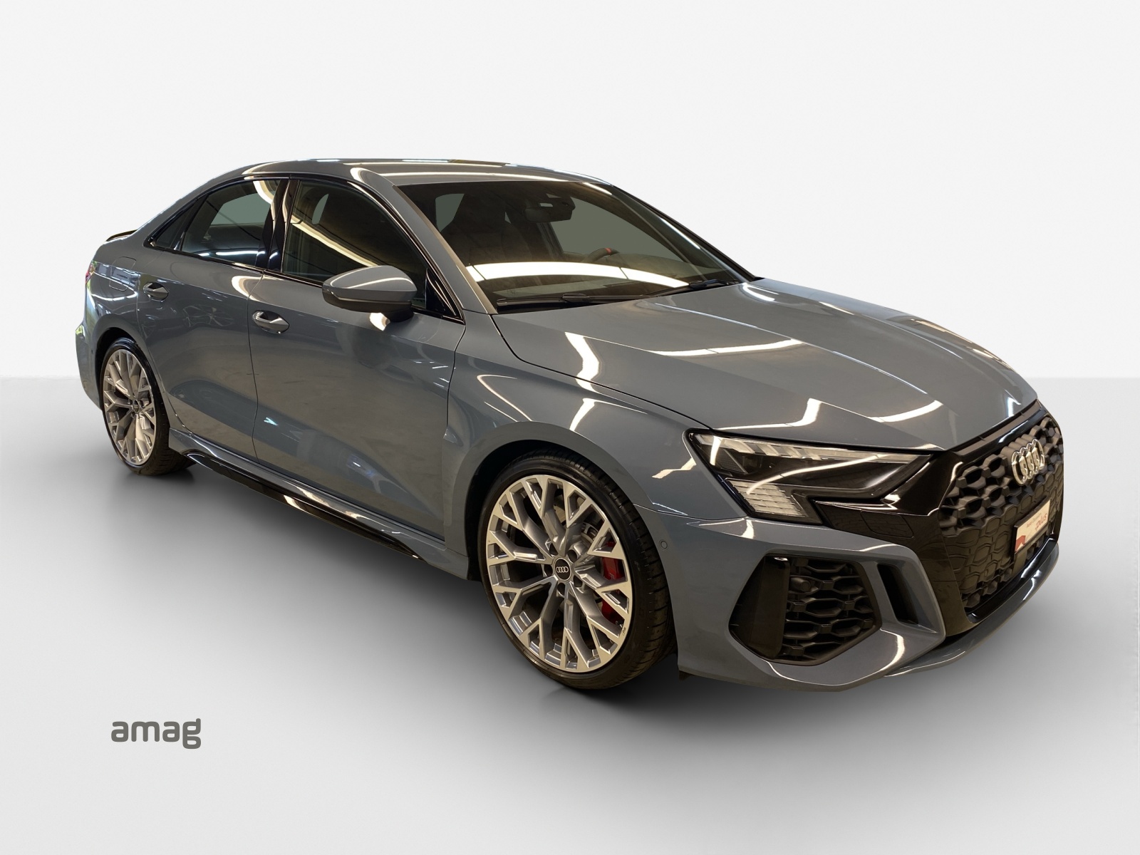 AUDI RS3 Limousine 2.5 TSI quattro S-tronic-image-5