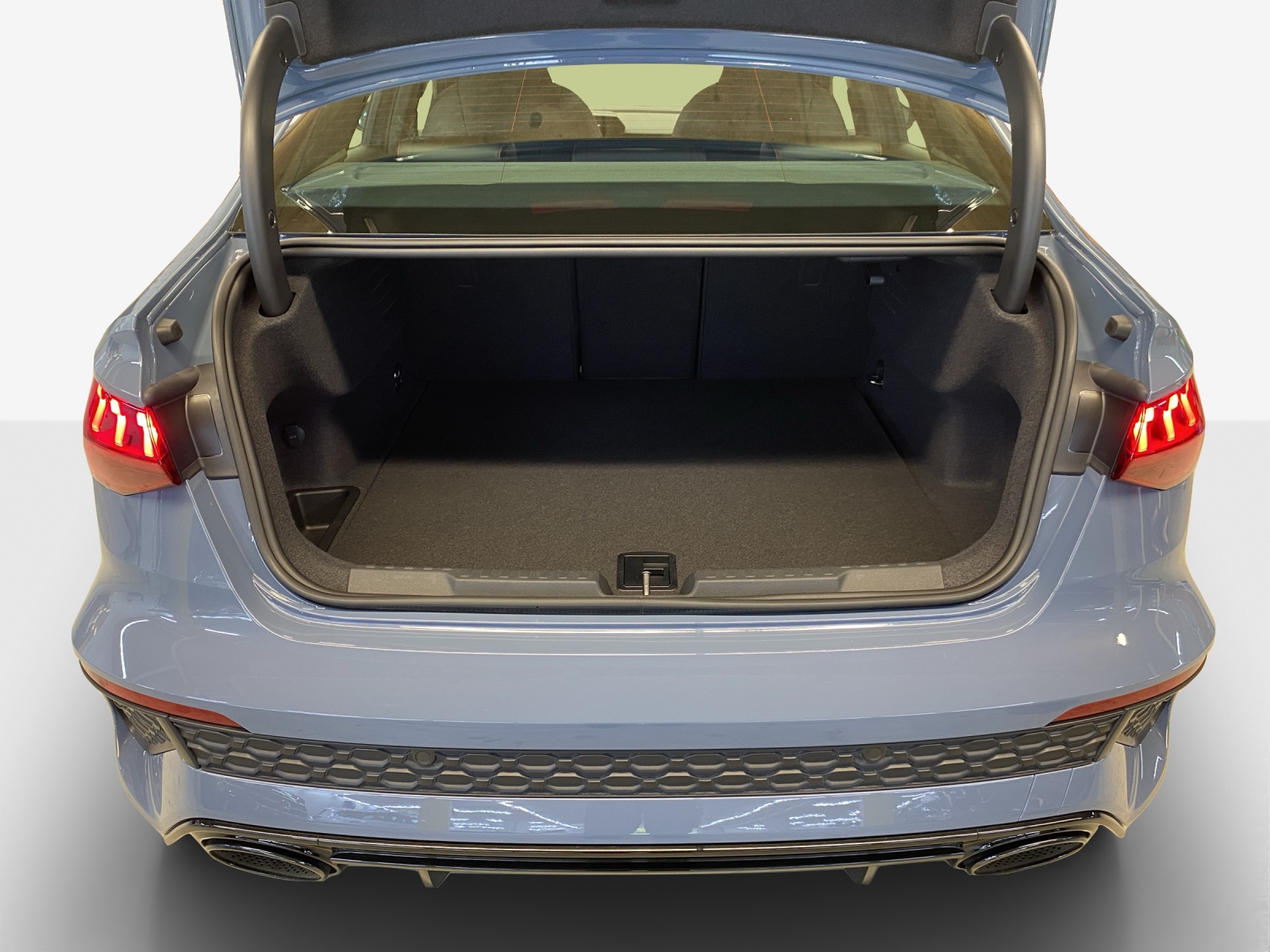 AUDI RS3 Limousine 2.5 TSI quattro S-tronic-image-12