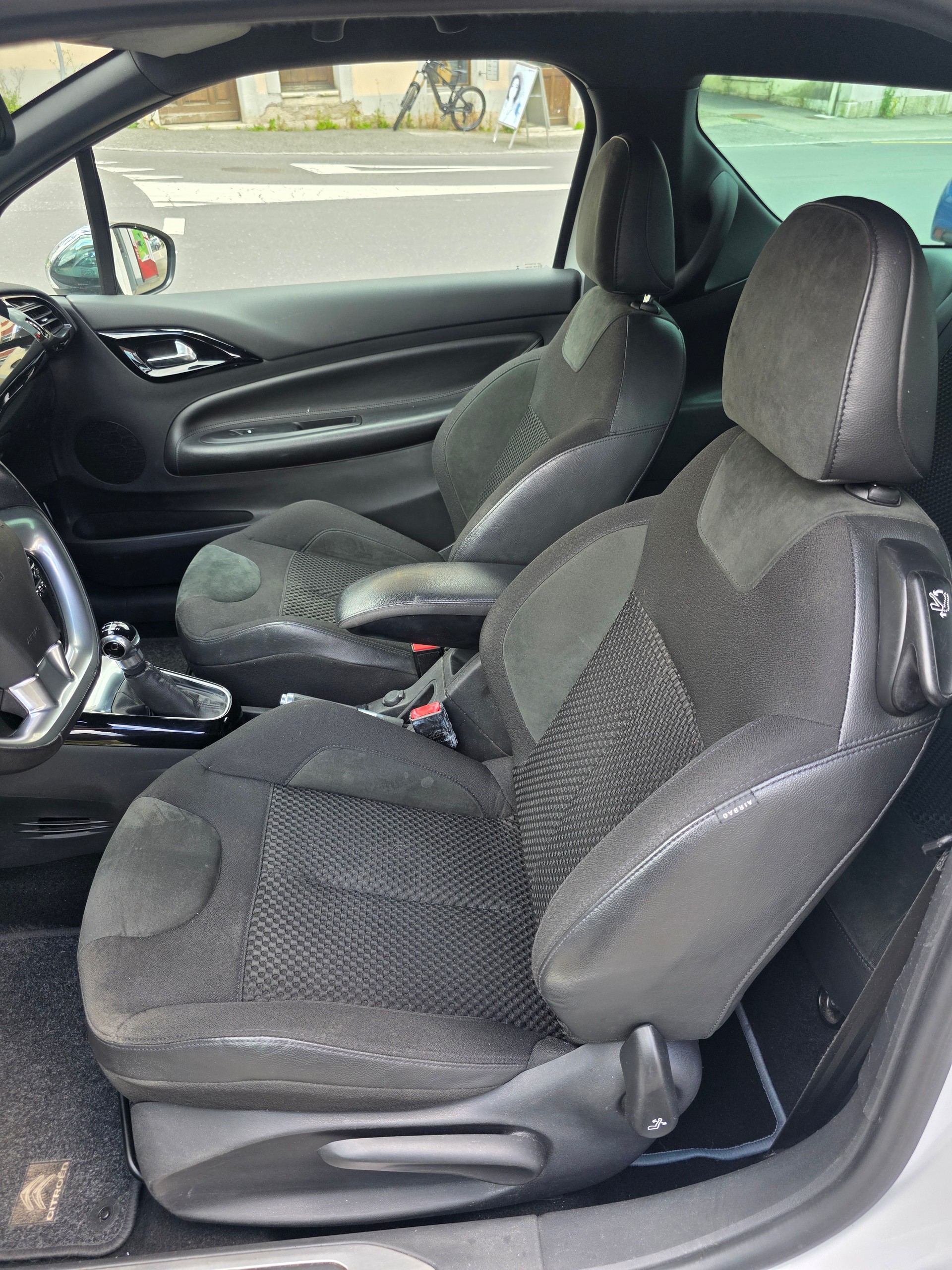 DS AUTOMOBILES DS3 1.6 VTi SO Chic-image-9