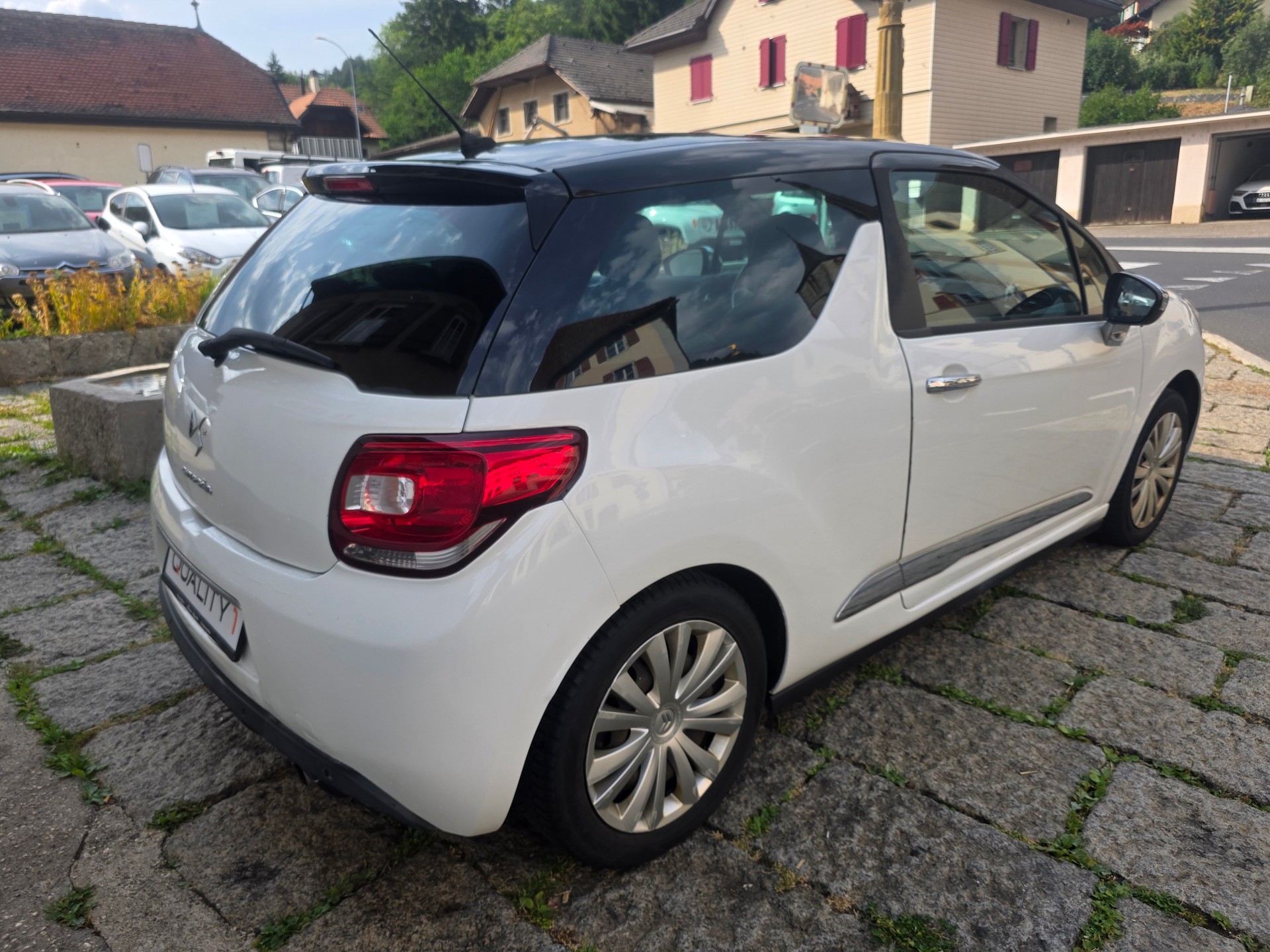 DS AUTOMOBILES DS3 1.6 VTi SO Chic-image-3