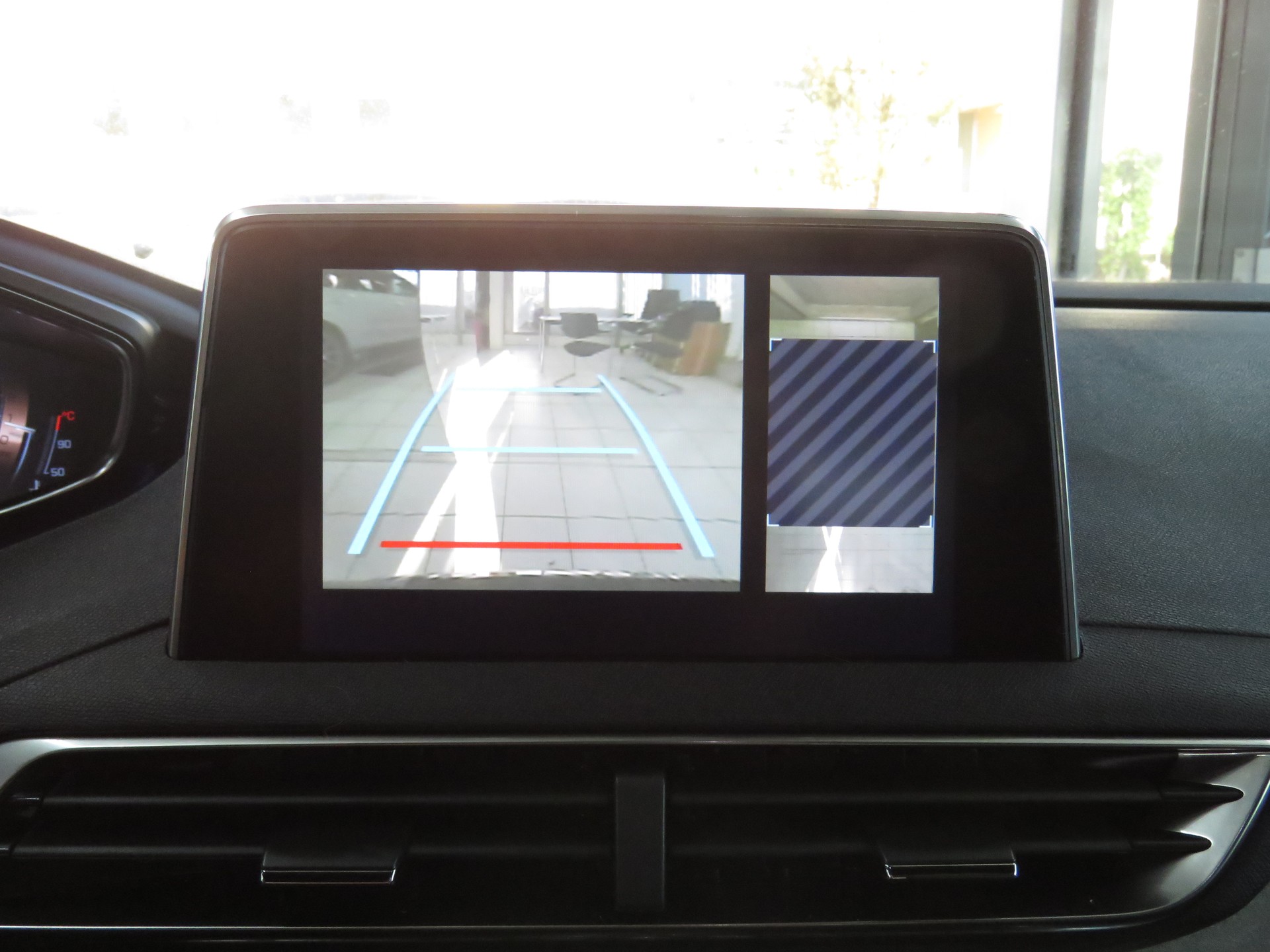 PEUGEOT 3008 2.0 BlueHDi GT EAT (Automat)-image-18