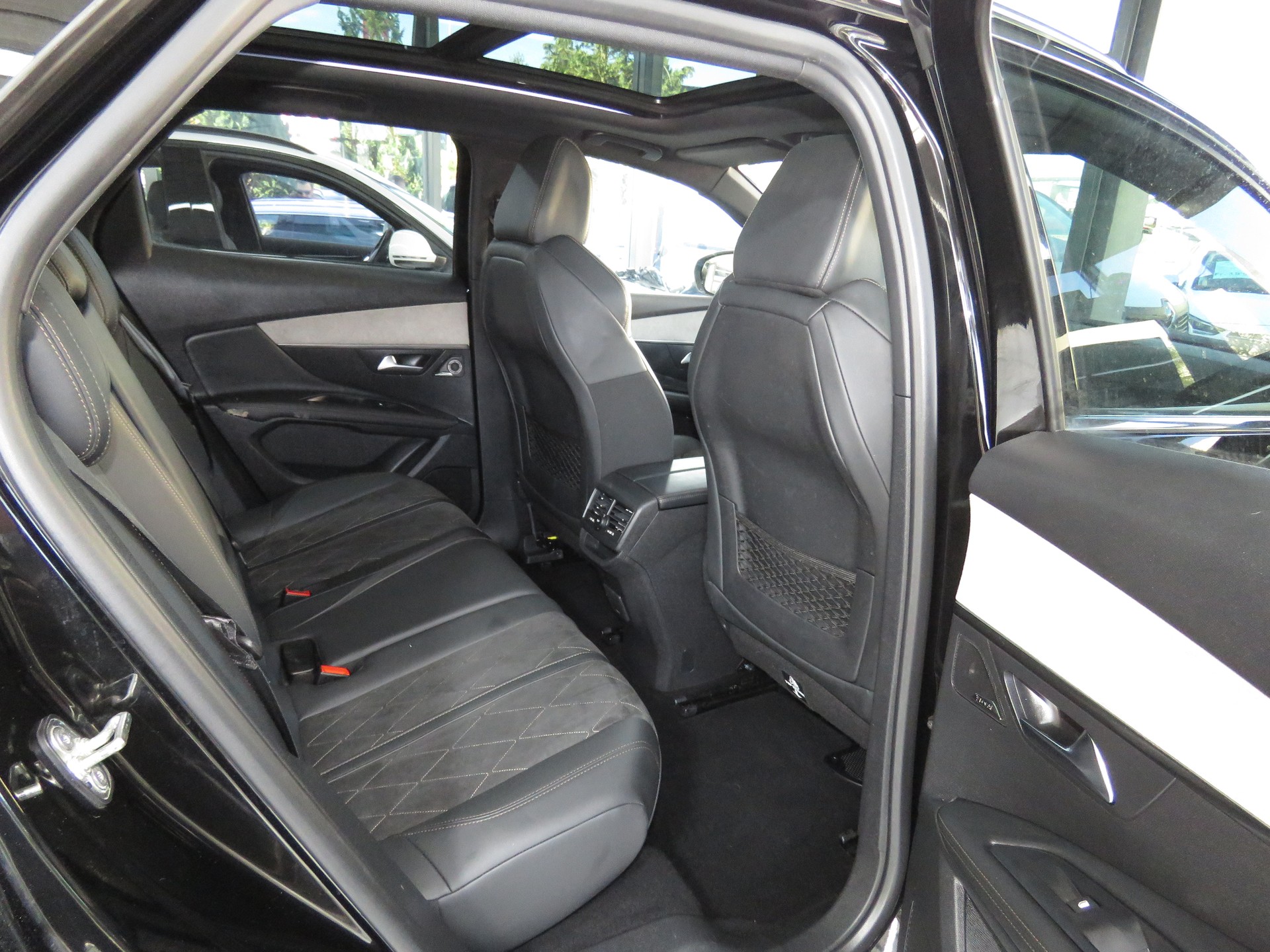 PEUGEOT 3008 2.0 BlueHDi GT EAT (Automat)-image-13