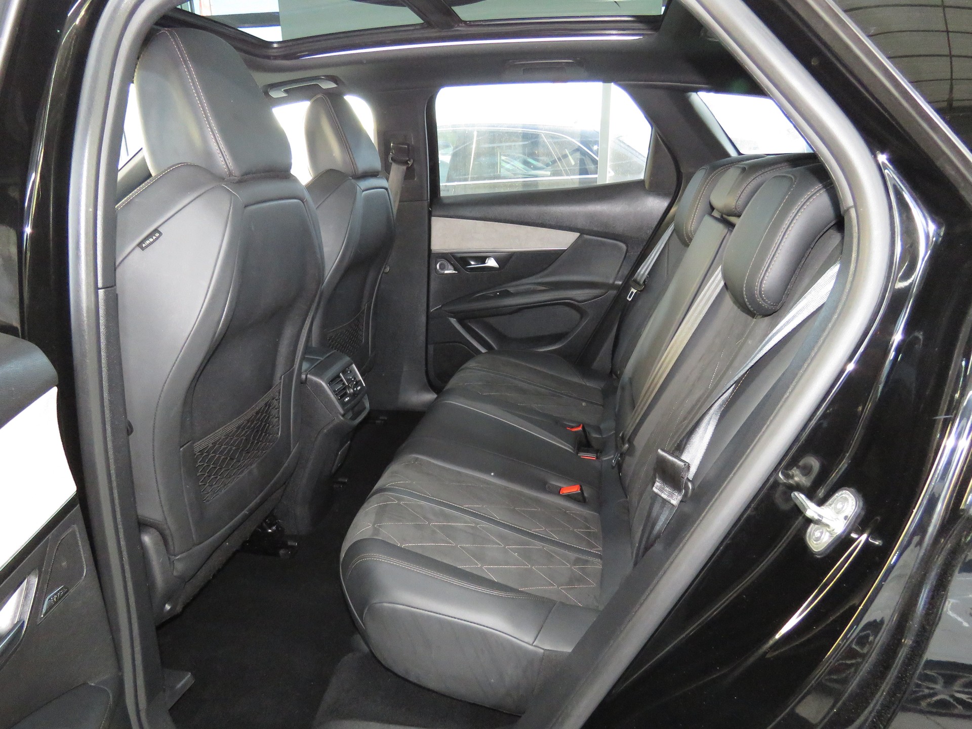 PEUGEOT 3008 2.0 BlueHDi GT EAT (Automat)-image-8