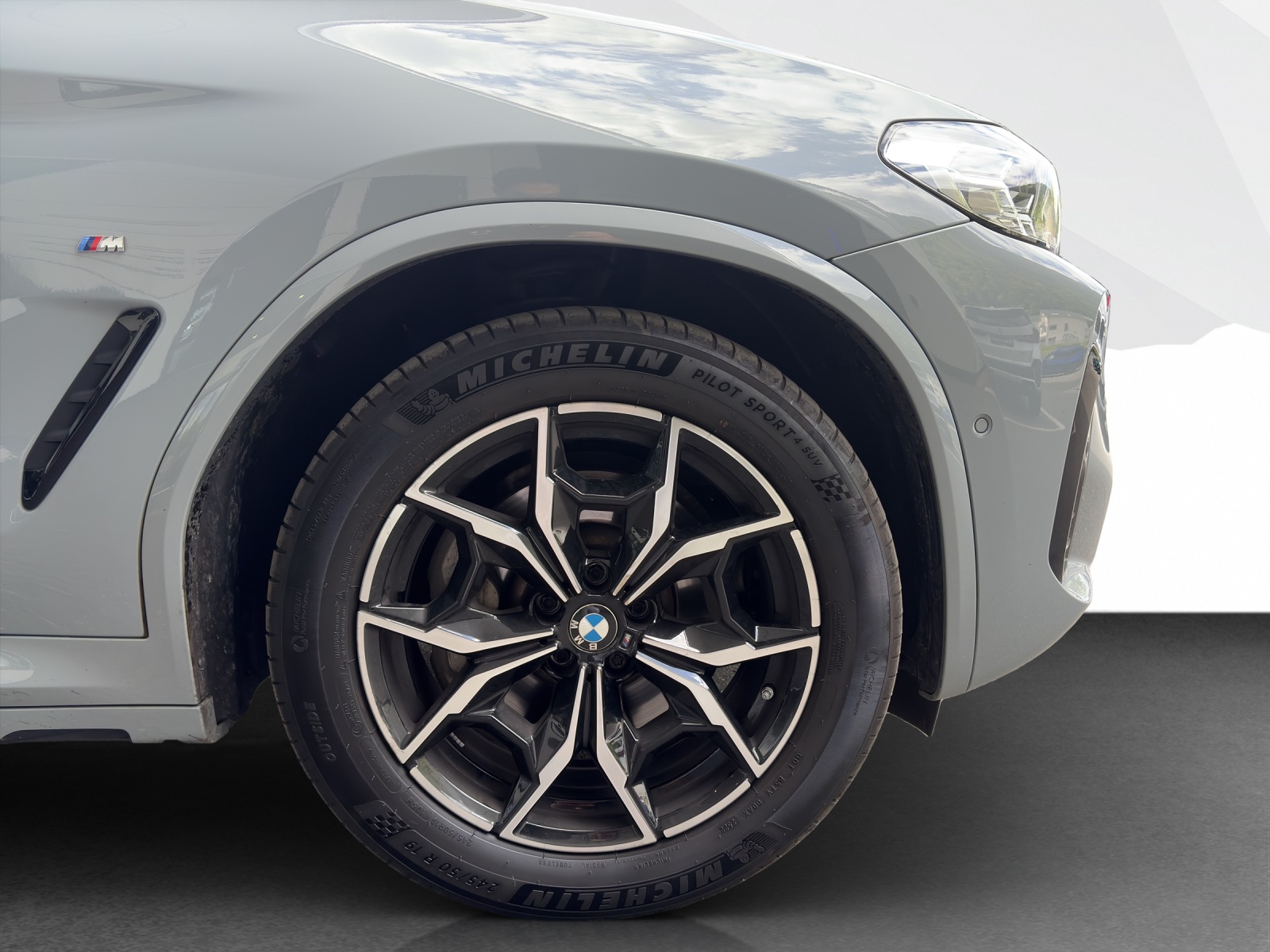 BMW X4 30d xDrive-image-24