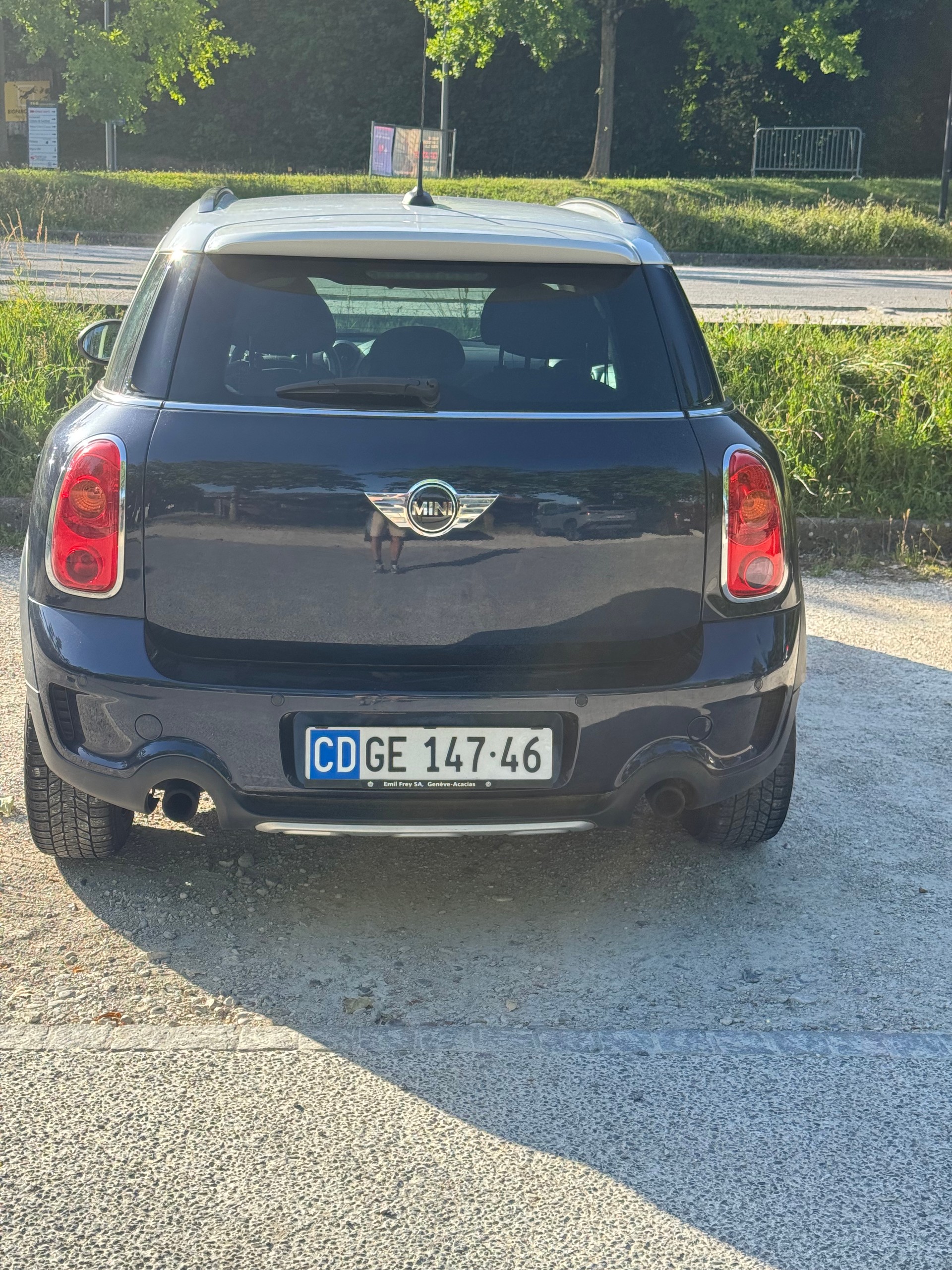 MINI 1.6i Cooper S ALL4-image-4