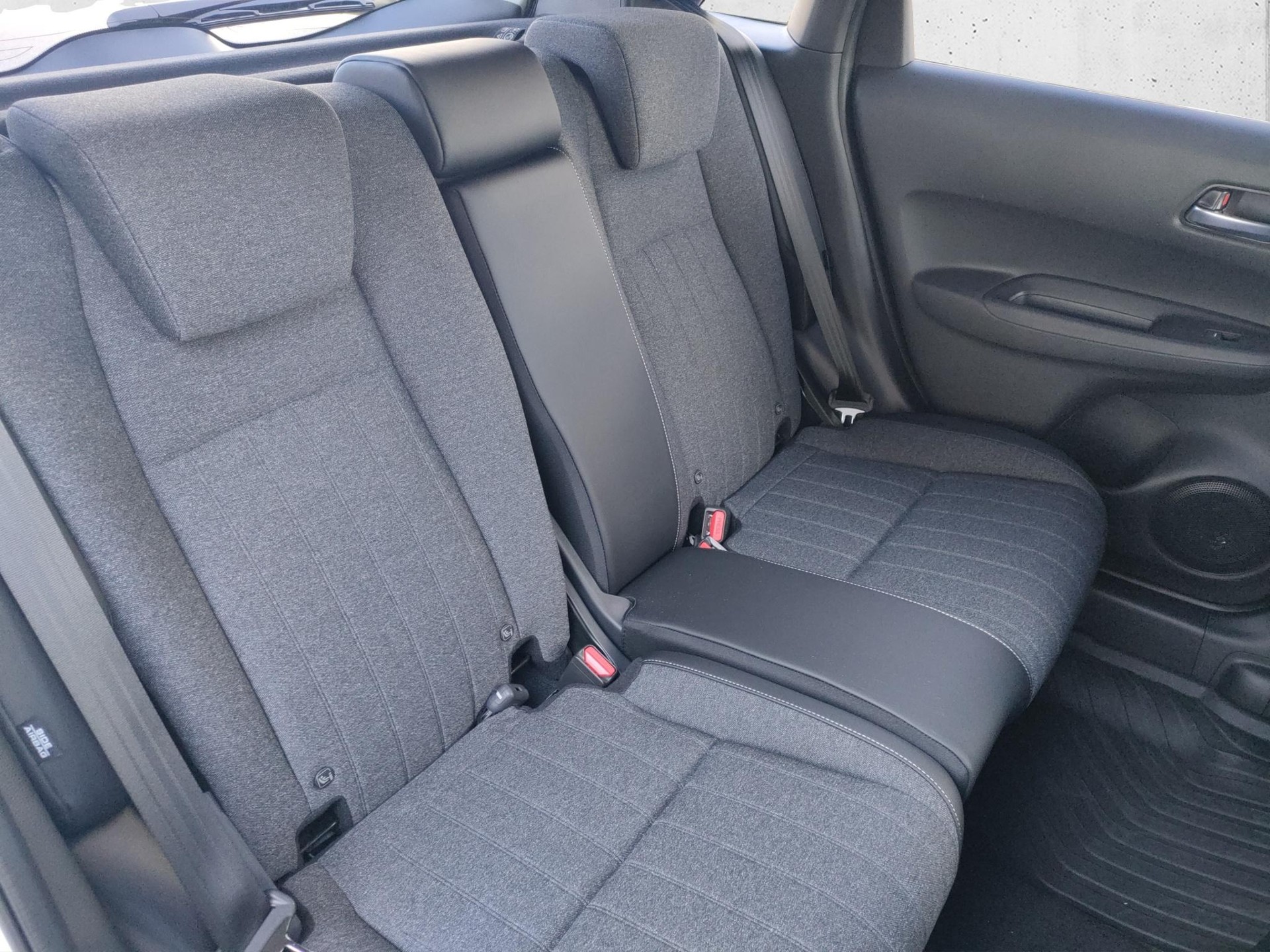HONDA Jazz 1.5 i-MMD Advance-image-17