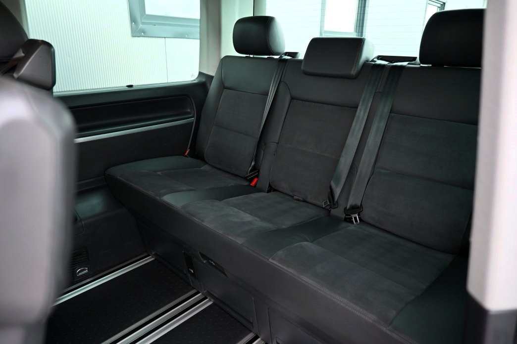 VW T5 Multivan 2.0 TDI CR Highline 4Motion-image-8