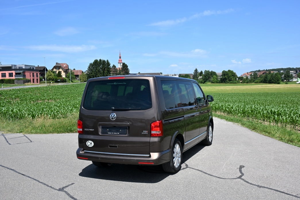 VW T5 Multivan 2.0 TDI CR Highline 4Motion-image-2