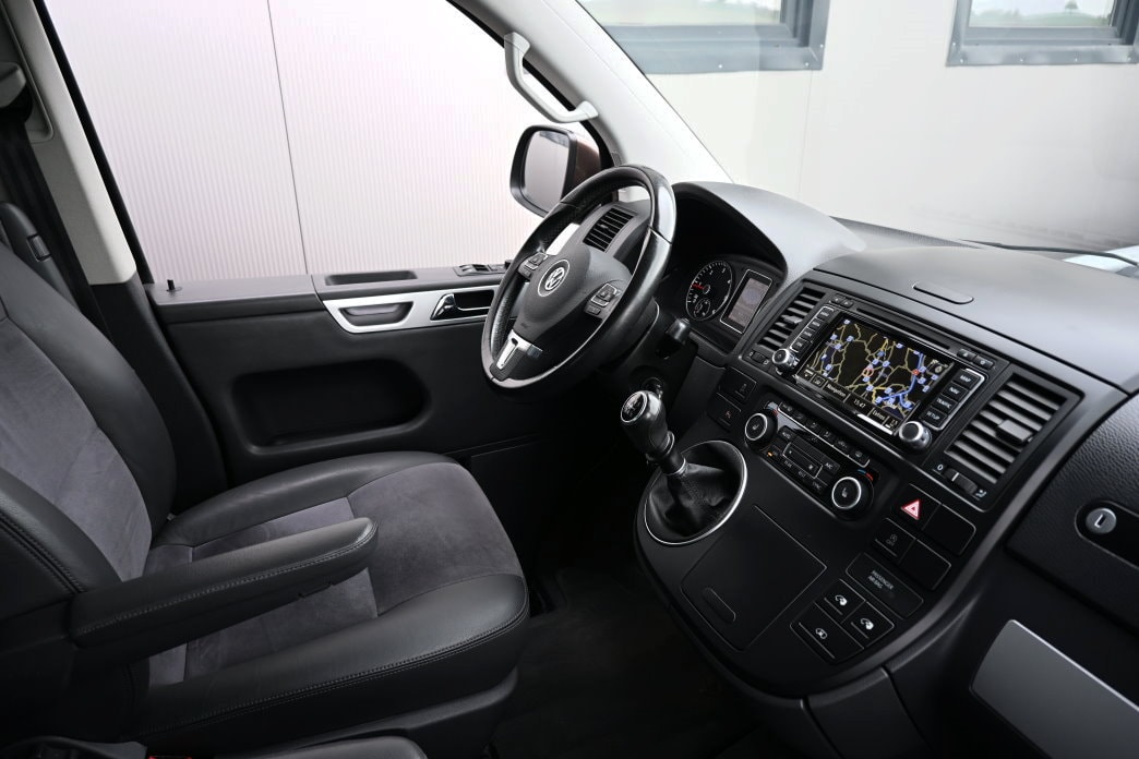 VW T5 Multivan 2.0 TDI CR Highline 4Motion-image-6