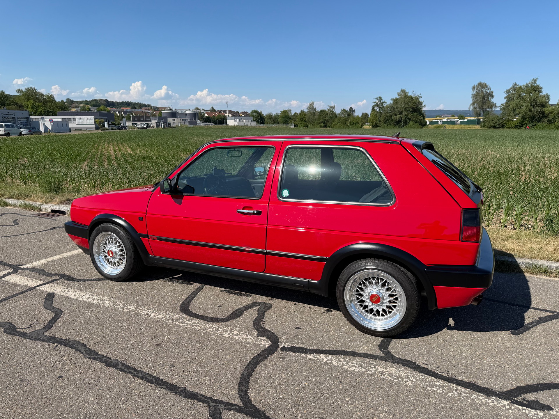 VW Golf GTI 16V-image-1
