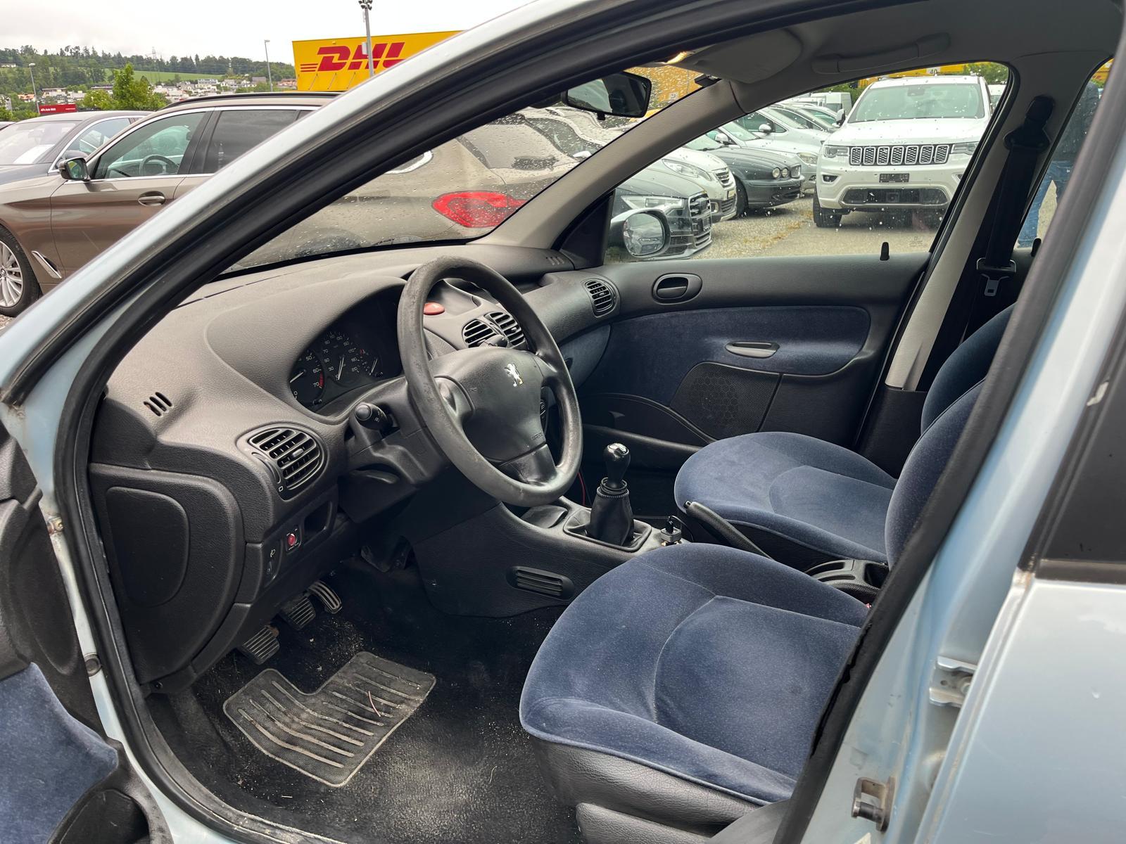 PEUGEOT 206 1.6 16V XS-image-6