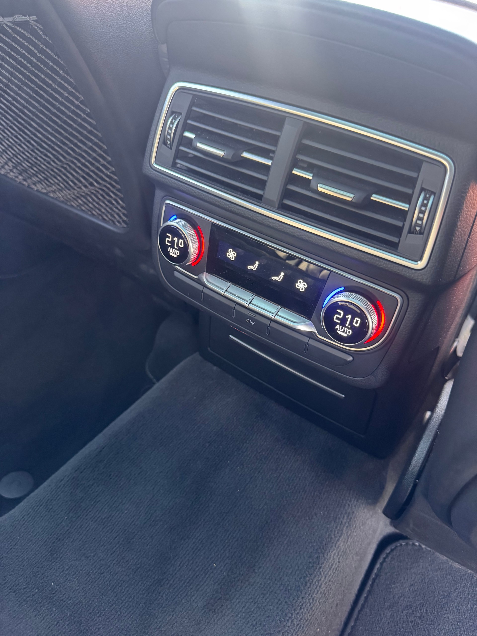 AUDI Q7 3.0 TDI quattro tiptronic-image-12