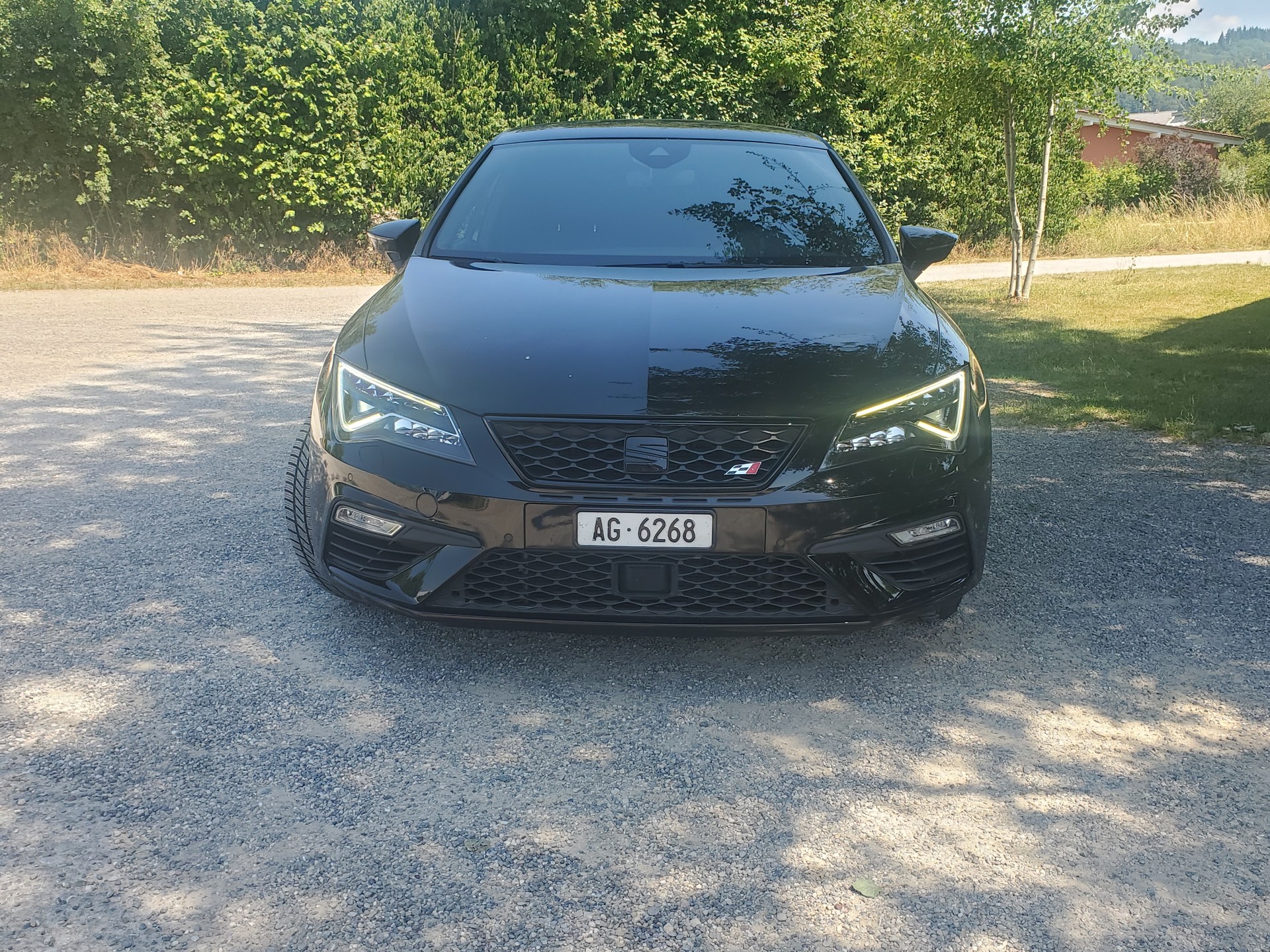 SEAT 2.0 TSI 300 Cupra DSG-image-1
