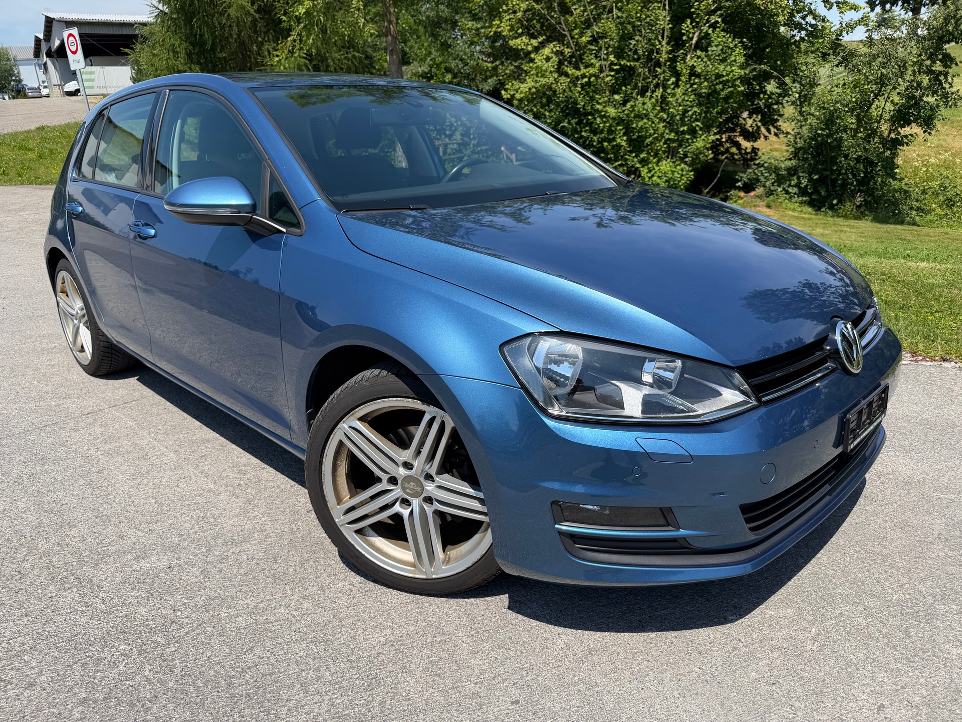 VW Golf 2.0 TDI Comfortline 4Motion-image-1