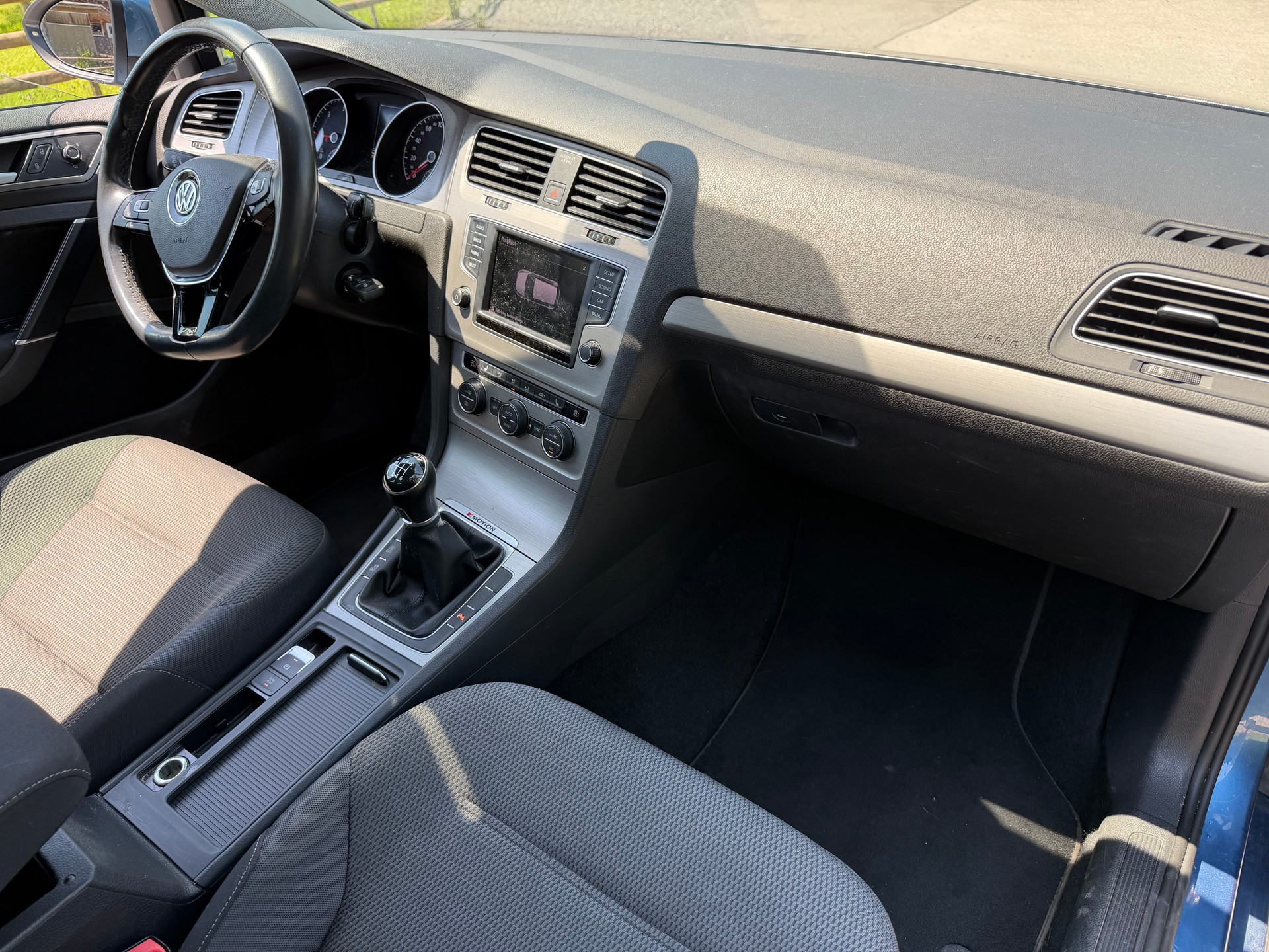 VW Golf 2.0 TDI Comfortline 4Motion-image-5