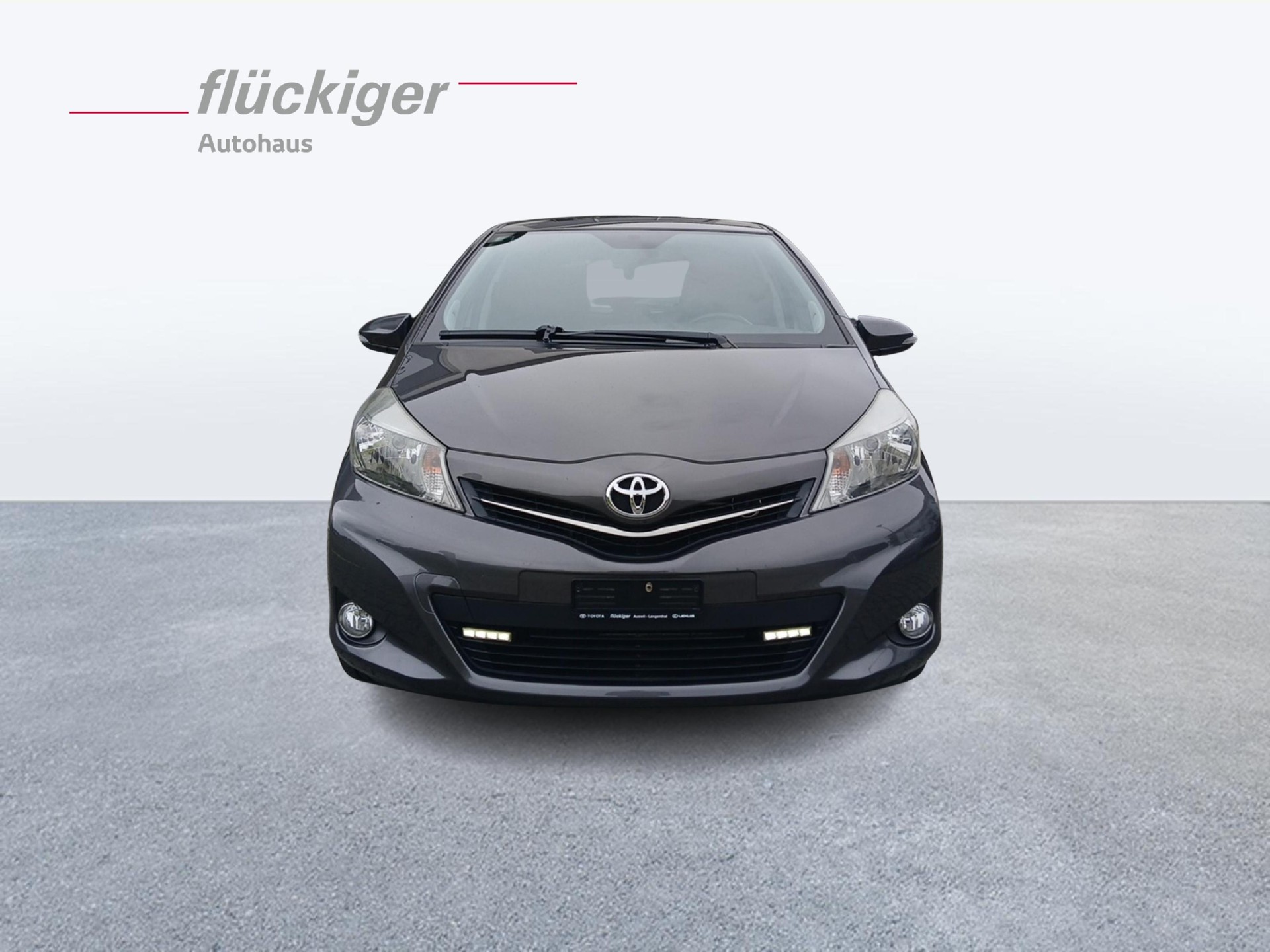TOYOTA Yaris 1.33 VVT-i Style-image-1