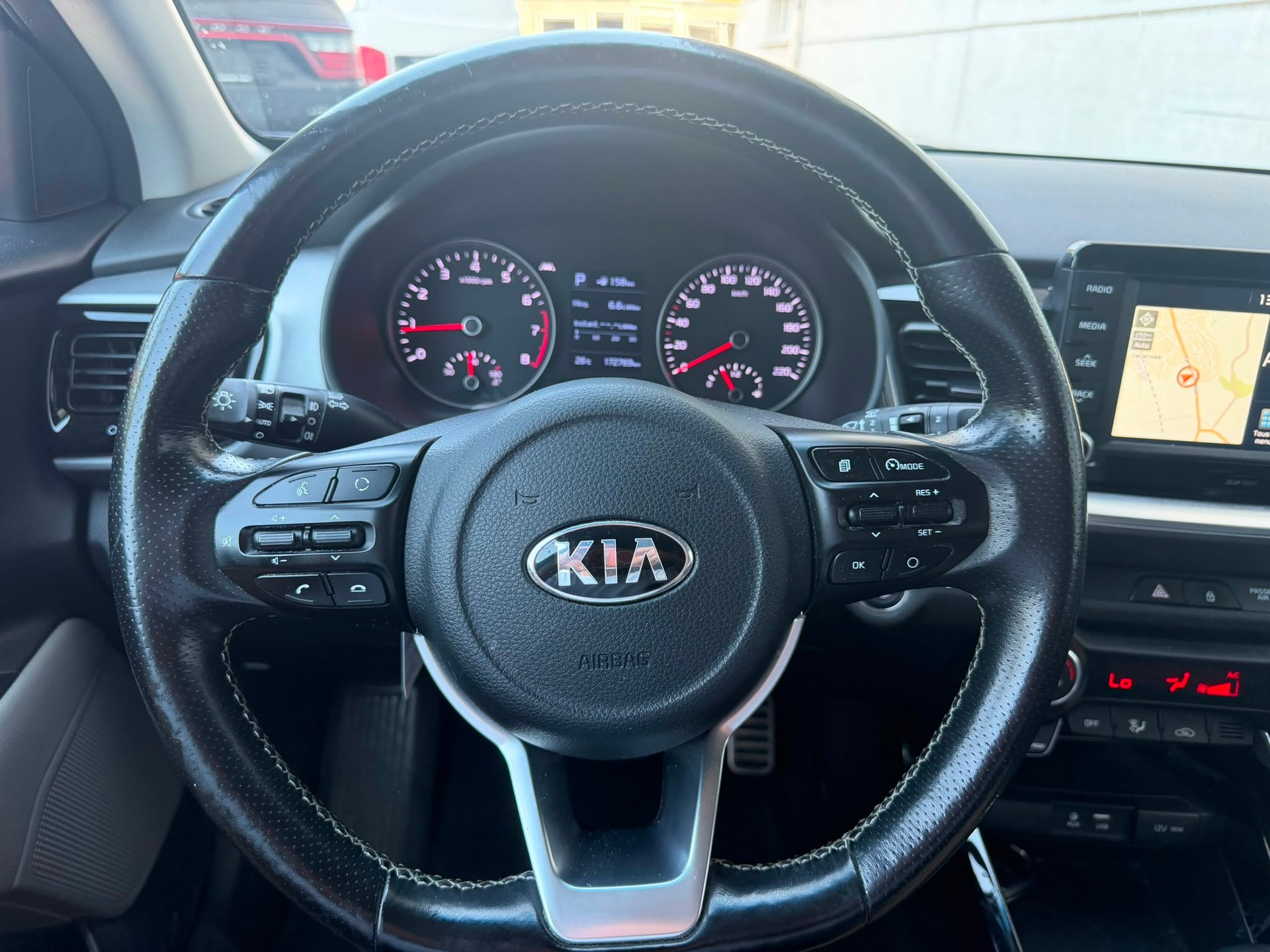 KIA Stonic 1.0 T-GDi-image-9