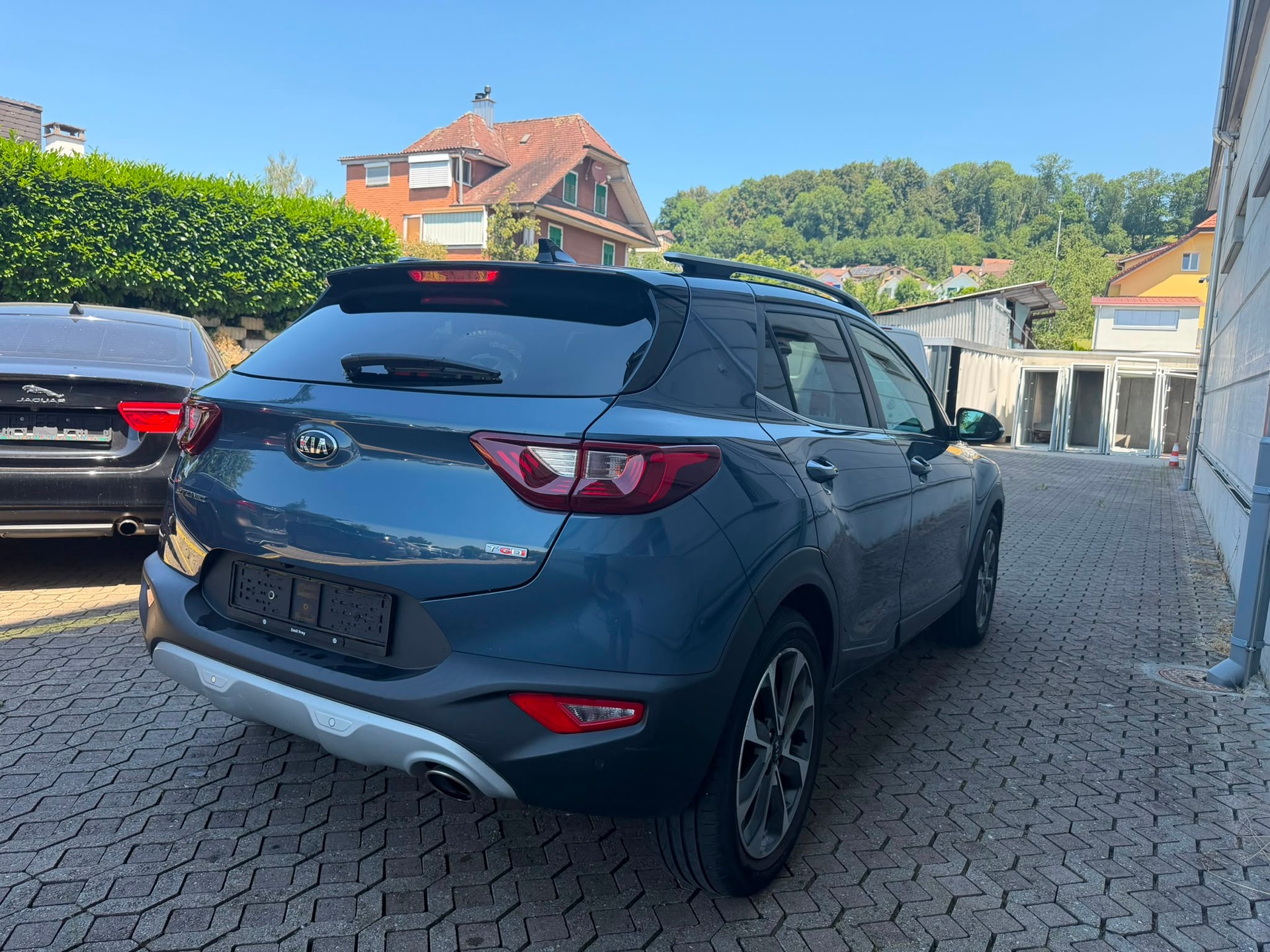KIA Stonic 1.0 T-GDi-image-3