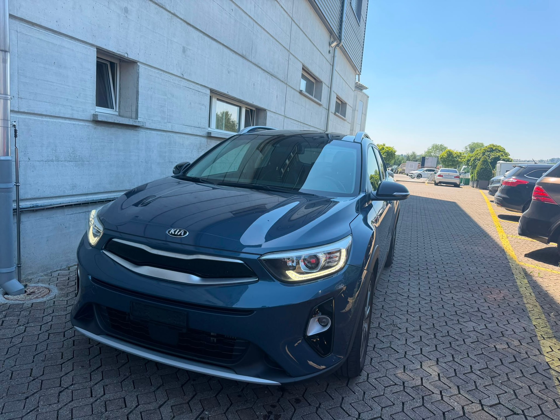 KIA Stonic 1.0 T-GDi-image-1