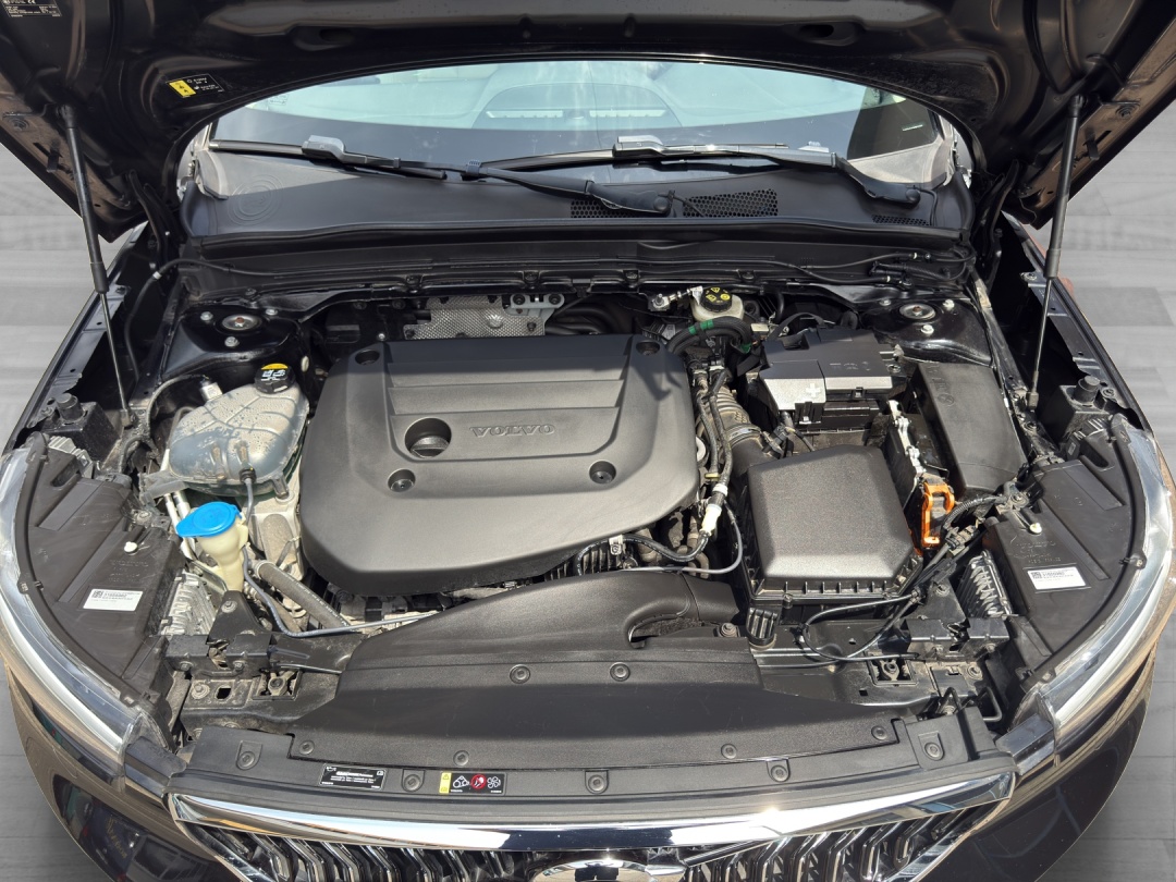 VOLVO XC40 B4 Benzin Mild Hybrid AWD Inscription Geartronic-image-15