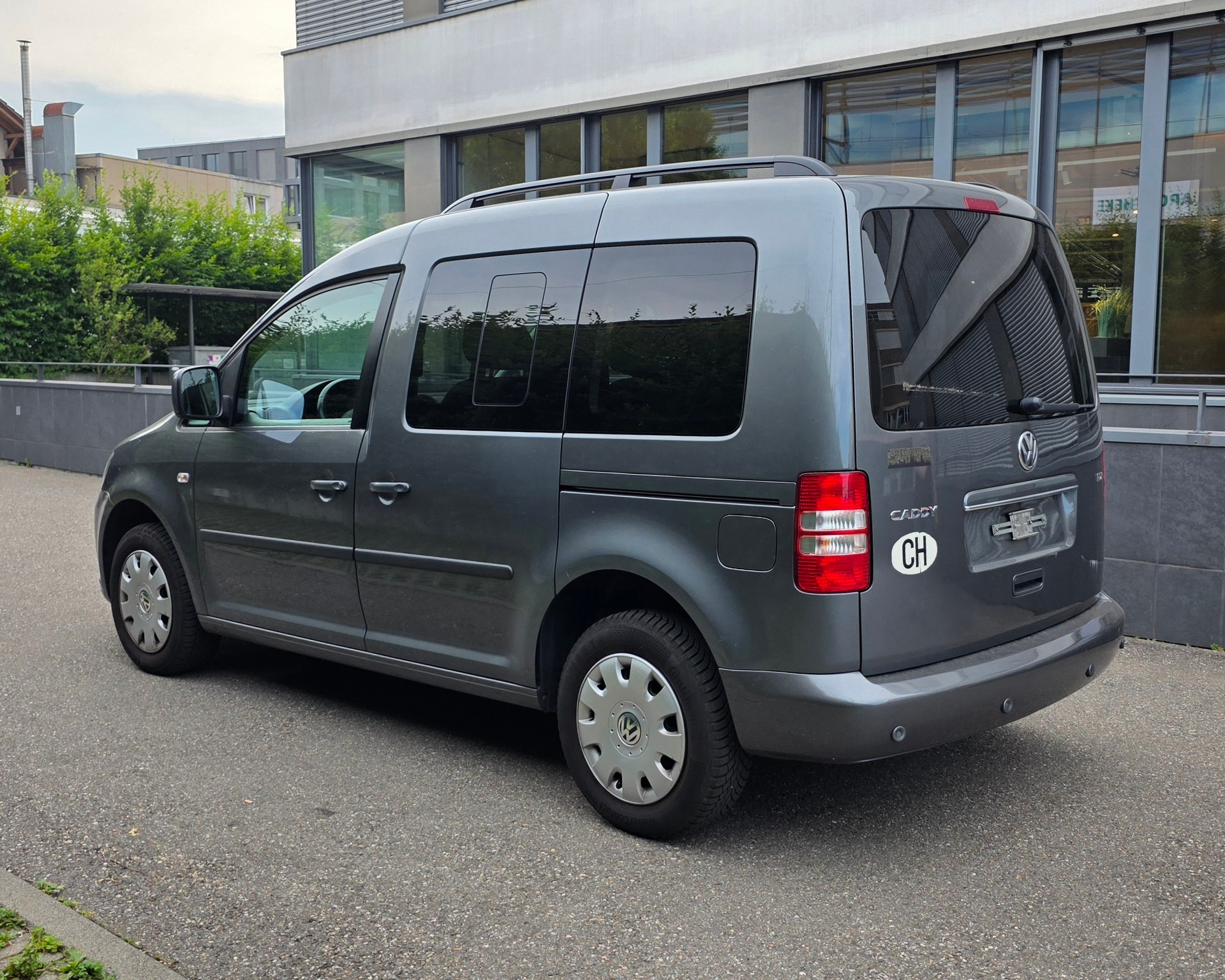 VW Caddy 1.6 TDI CR Highline ADSG-image-6