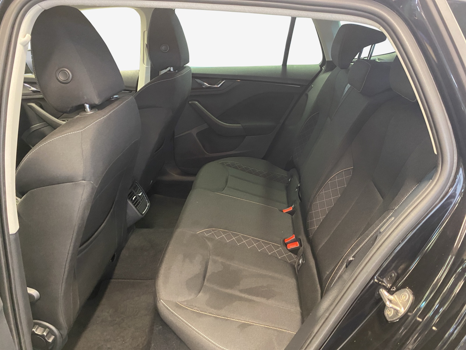 SKODA Scala 1.0 TSI Drive 125 DSG-image-11