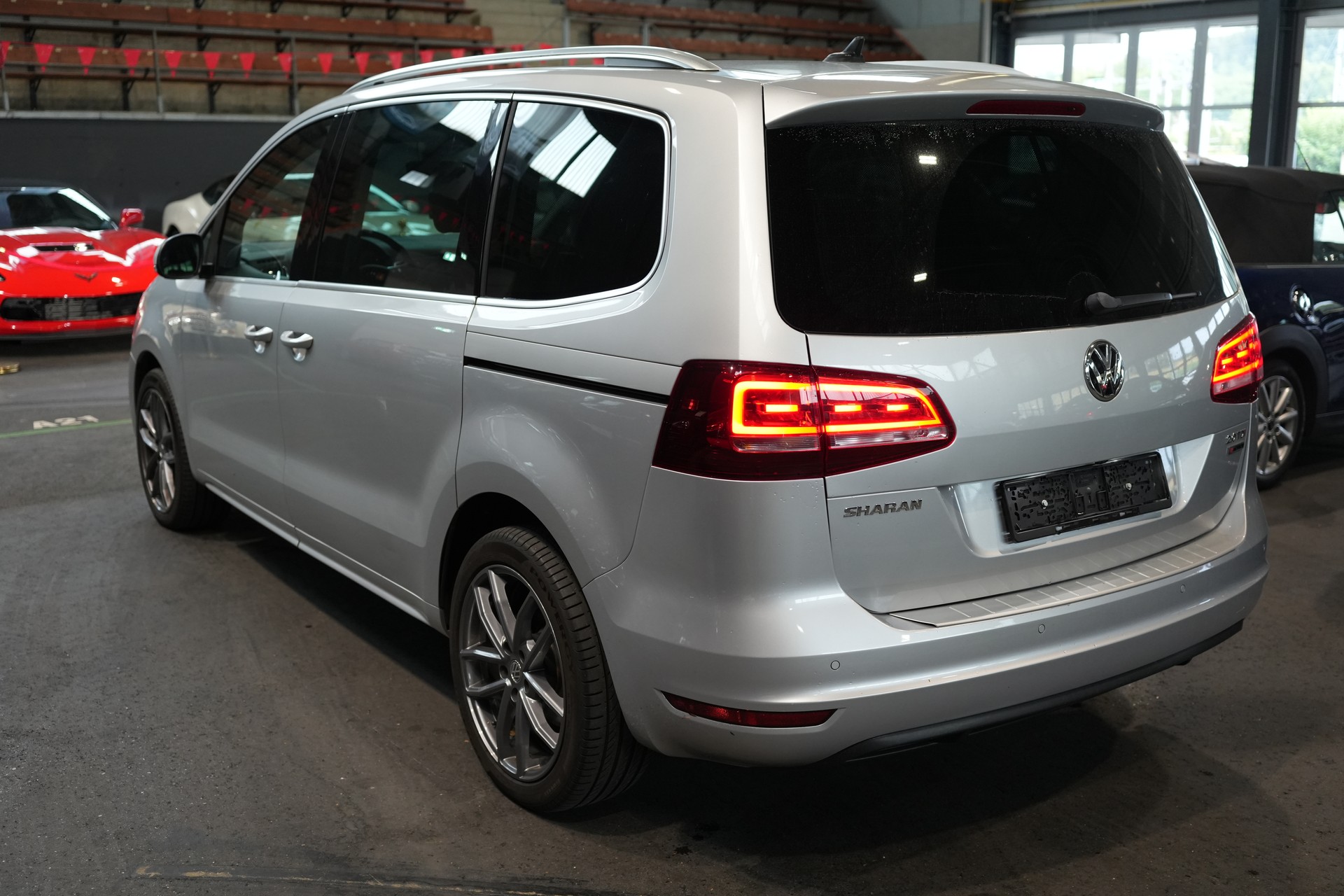 VW Sharan 2.0 TDI BMT Comfortline 4Motion DSG-image-1