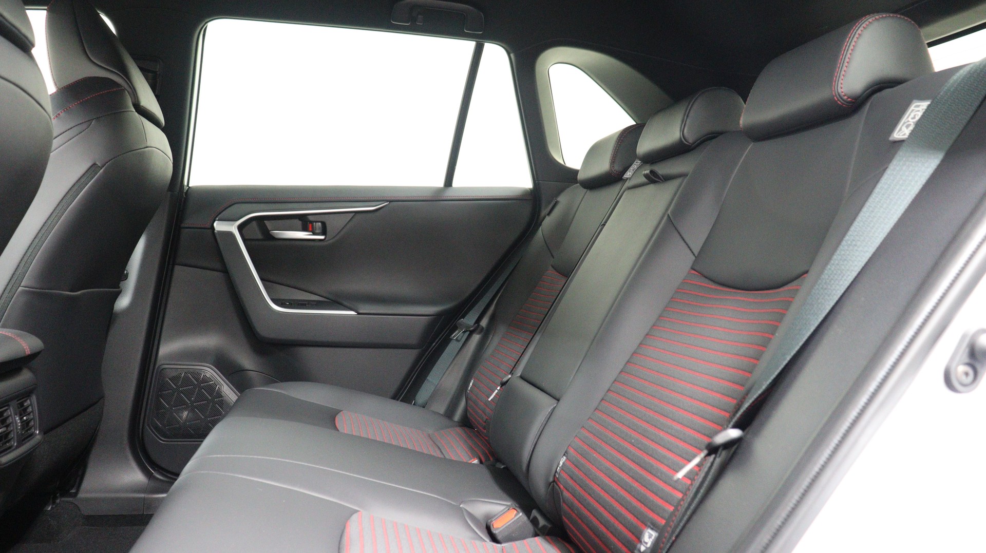 SUZUKI Across 2.5 PHEV Compact Top 4x4-image-3