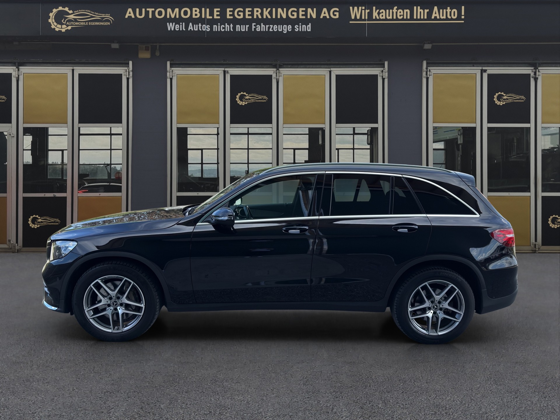 MERCEDES-BENZ GLC 250 AMG Line 4m-image-7
