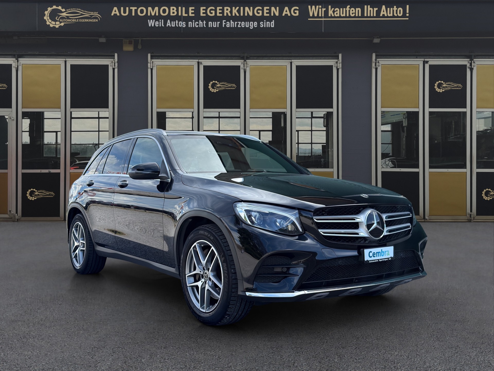 MERCEDES-BENZ GLC 250 AMG Line 4m-image-2