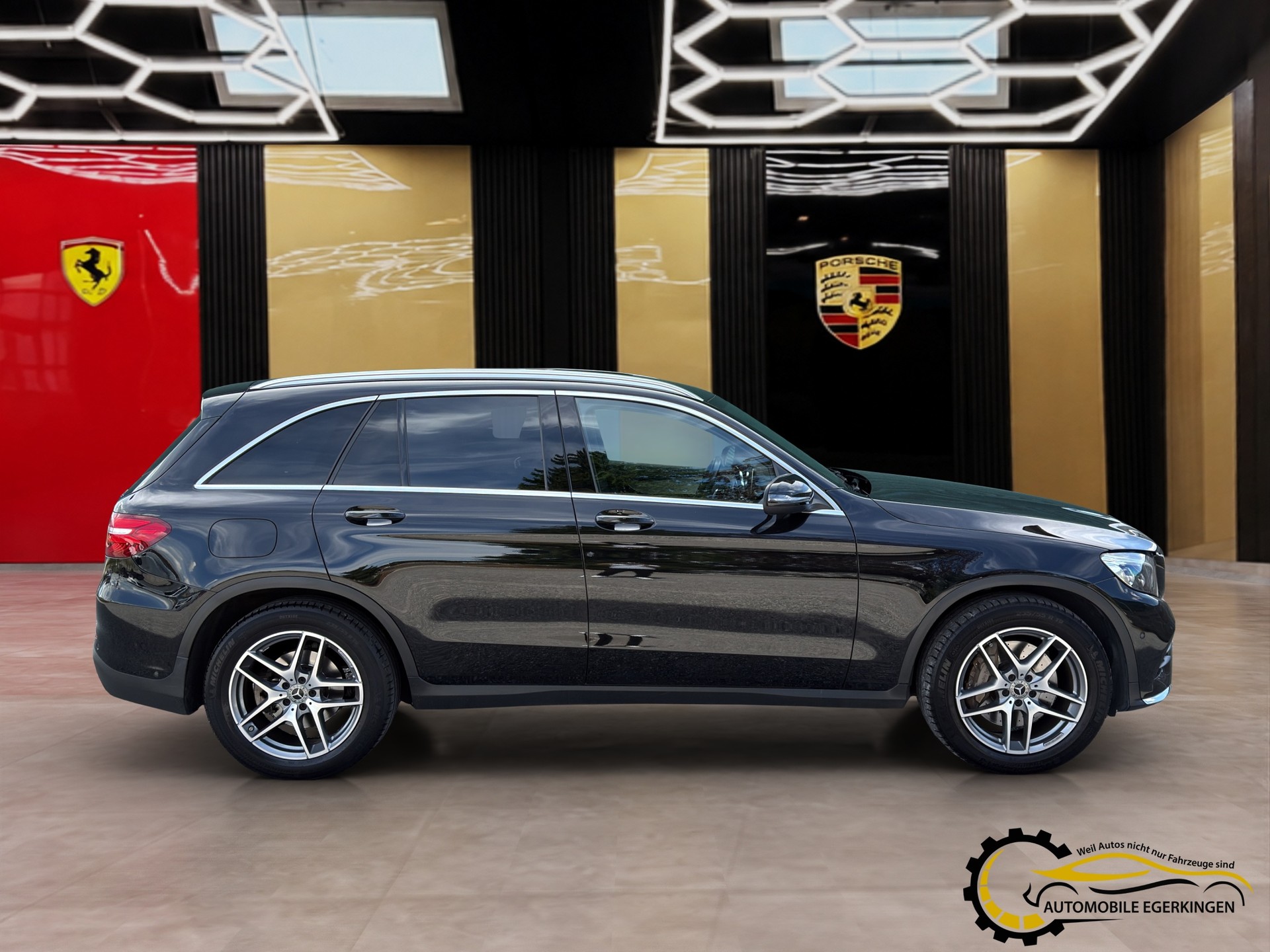 MERCEDES-BENZ GLC 250 AMG Line 4m-image-3