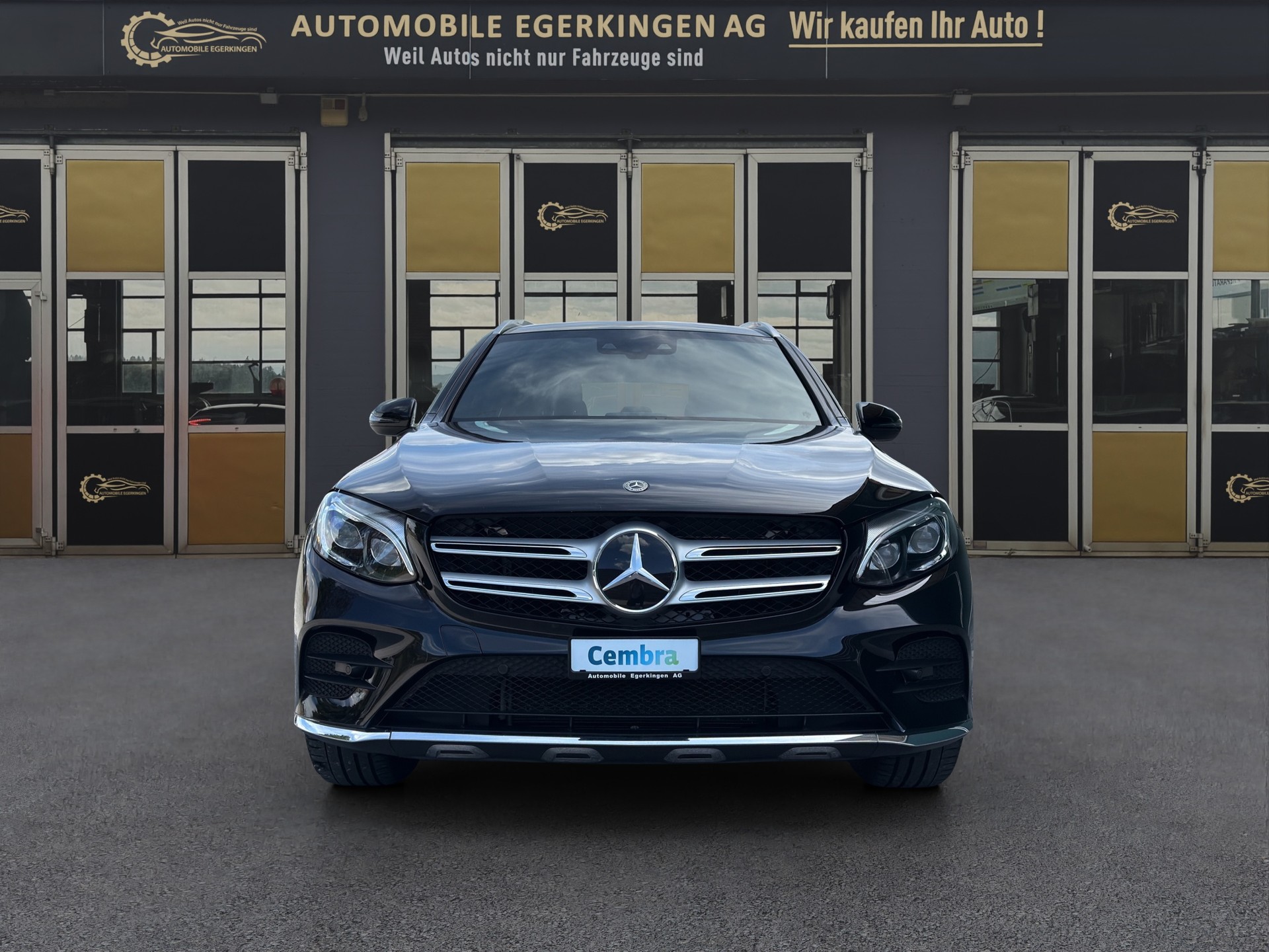 MERCEDES-BENZ GLC 250 AMG Line 4m-image-1