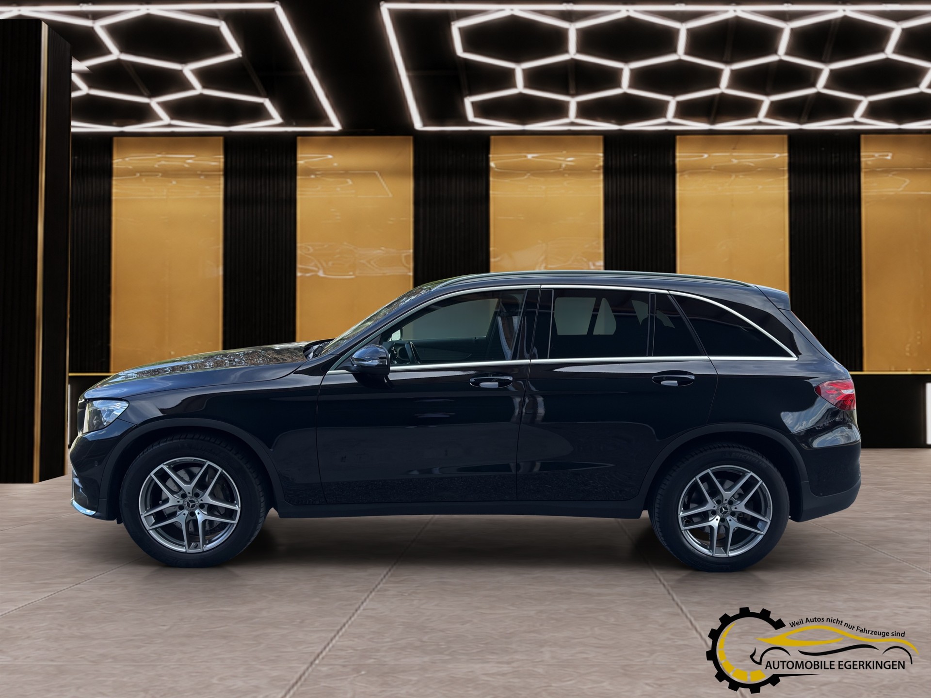 MERCEDES-BENZ GLC 250 AMG Line 4m-image-7