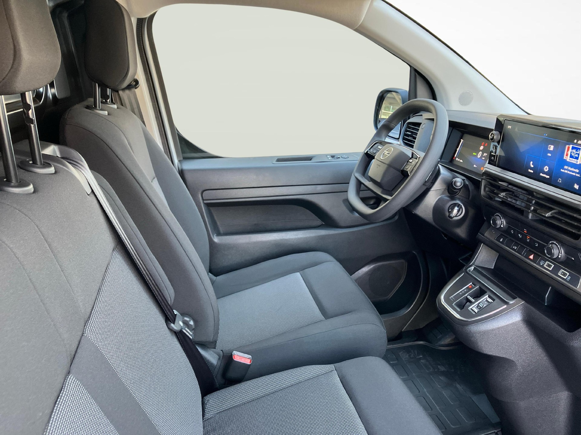 OPEL Vivaro-e Cargo 75kWh-image-9