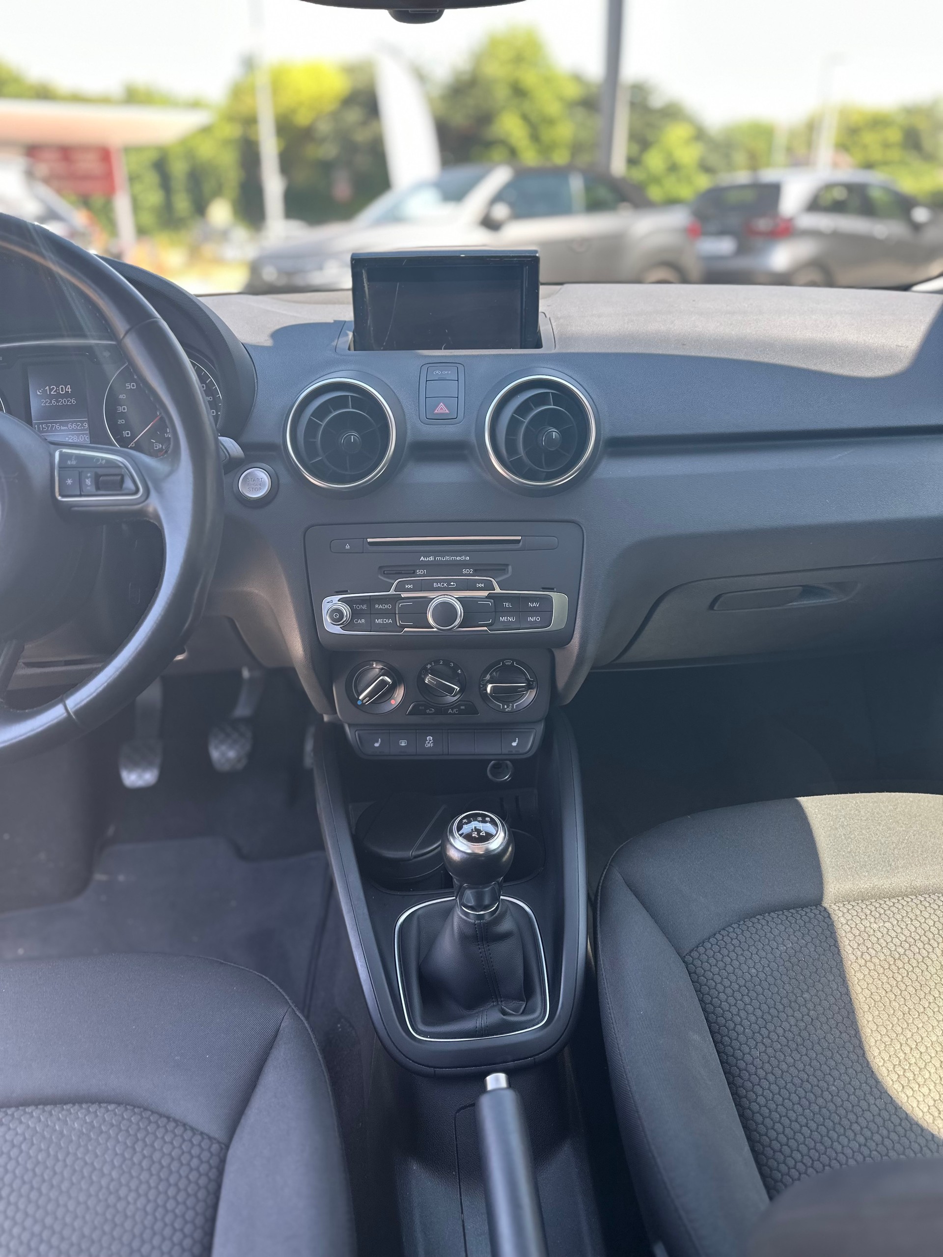 AUDI A1 Sportback 1.0 TFSI Sport-image-10