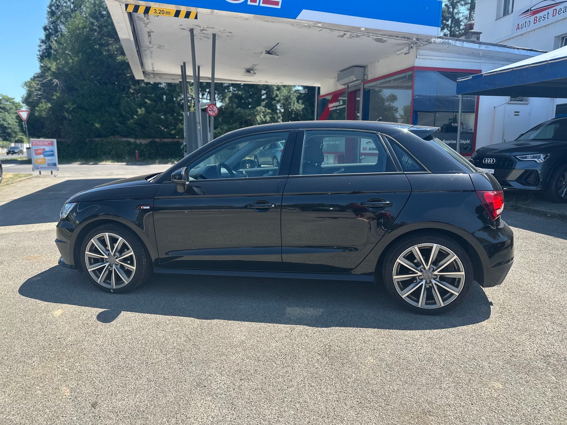 AUDI A1 Sportback 1.0 TFSI Sport-image-6