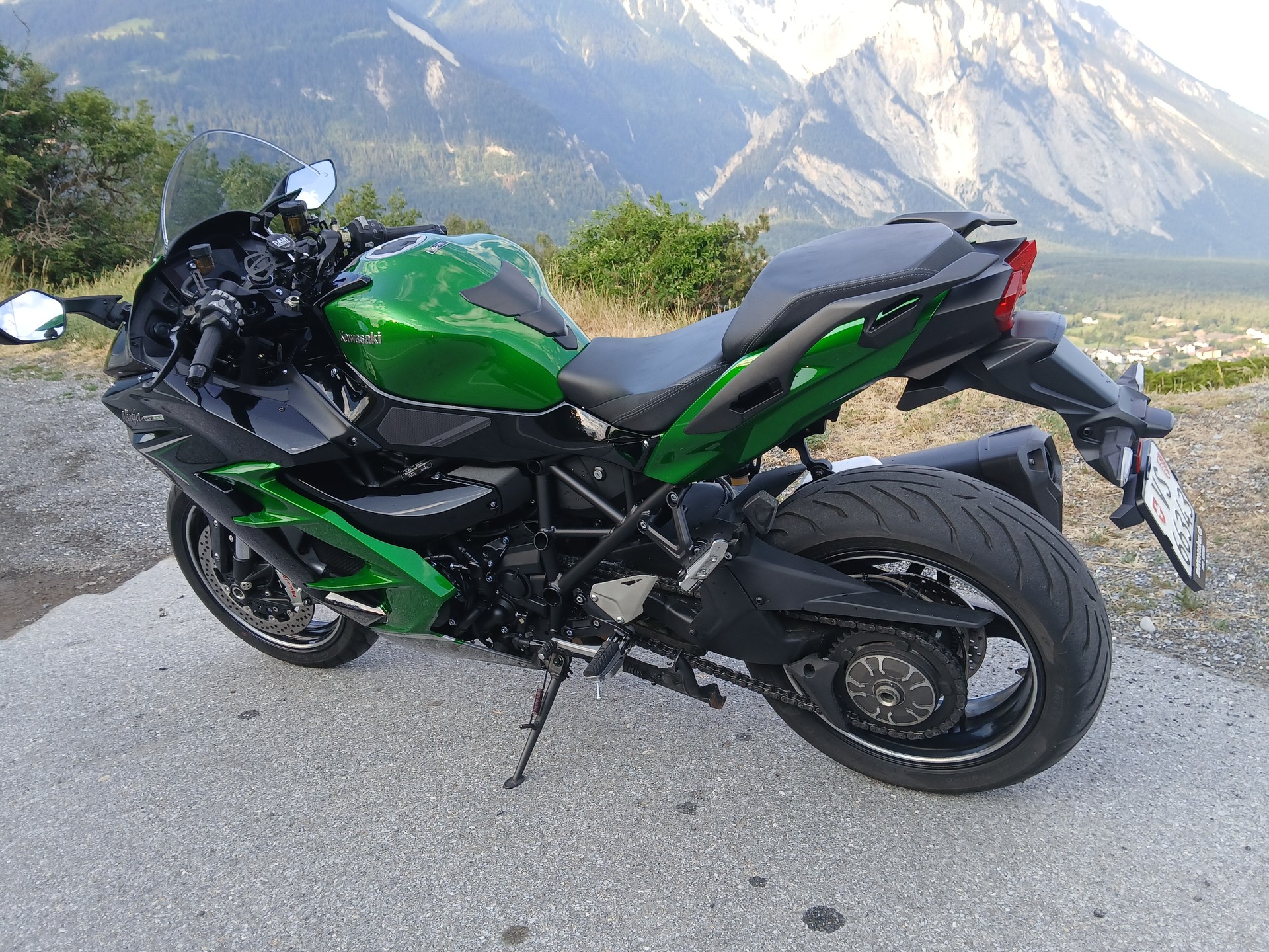 KAWASAKI Ninja H2 SX SE Tourer-showroom-element-3