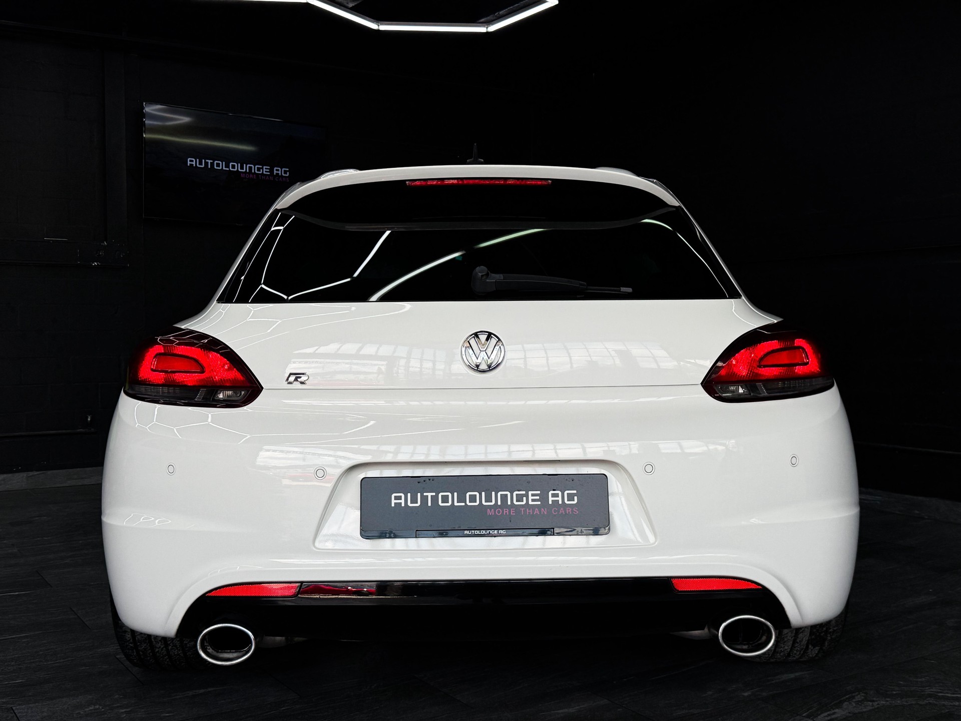 VW Scirocco 2.0 TSI R DSG-image-7