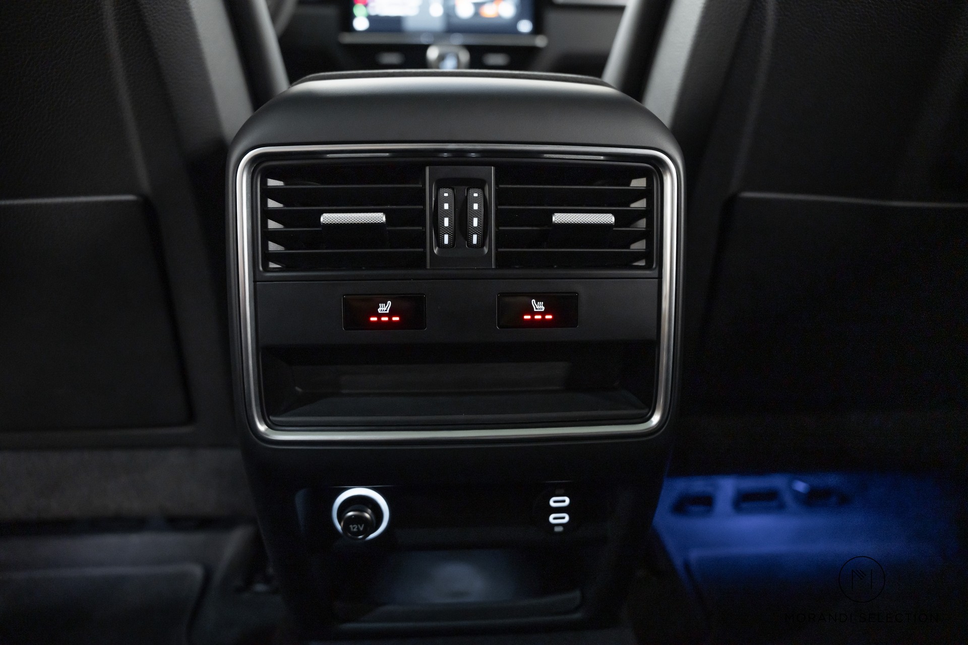 PORSCHE Cayenne Coupé 4.0 V8 GTS-image-23