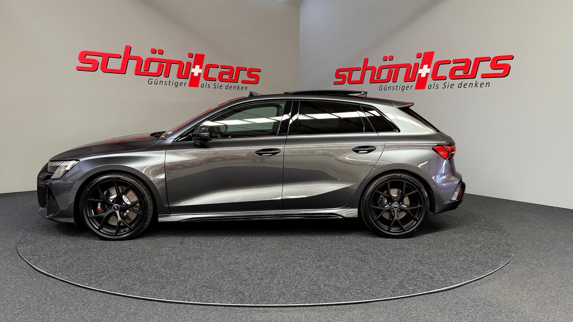 AUDI RS3 Sportback 2.5 TSI quattro S-tronic-image-2