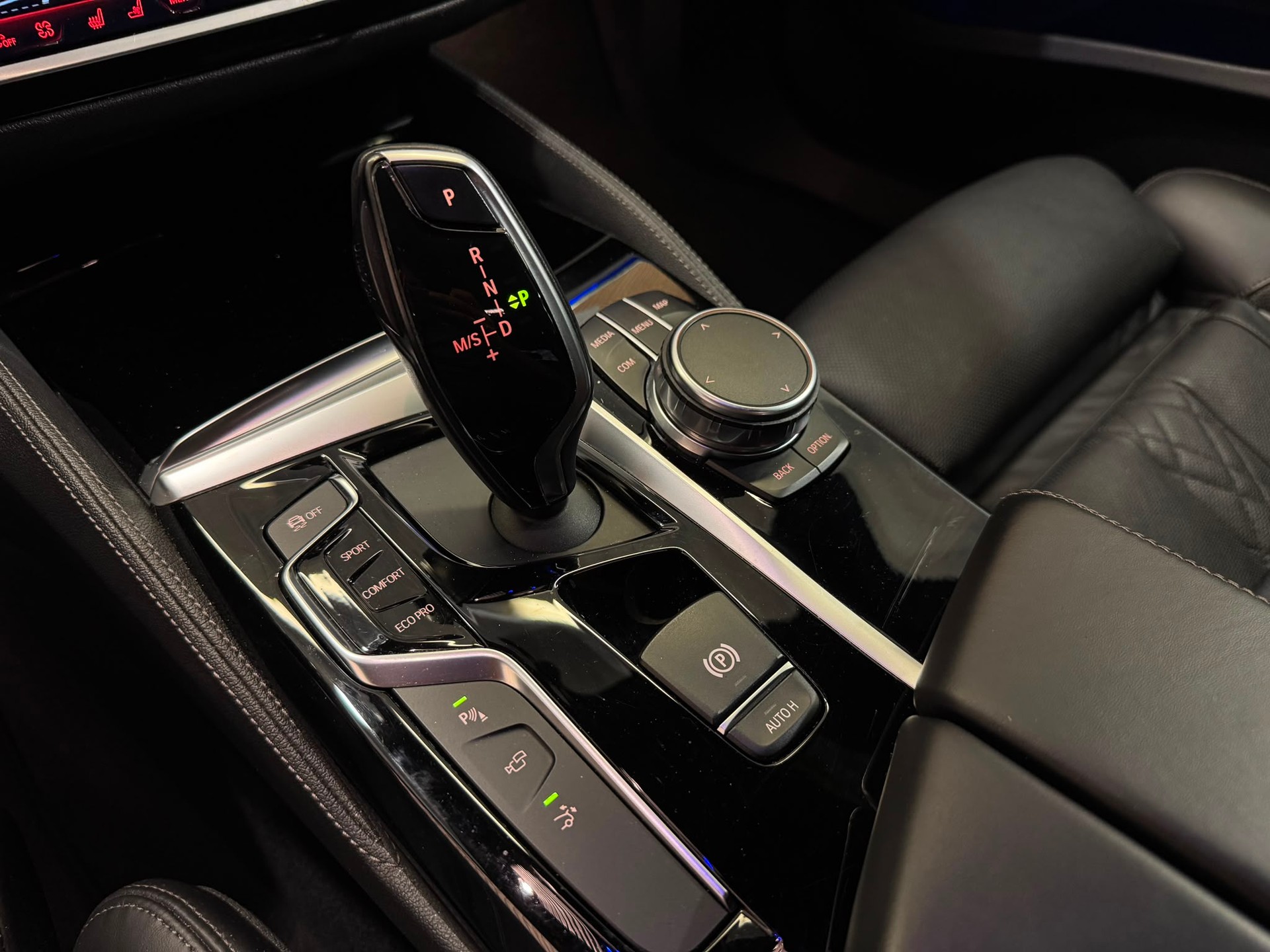 BMW 640i GT xDrive Steptronic-image-16