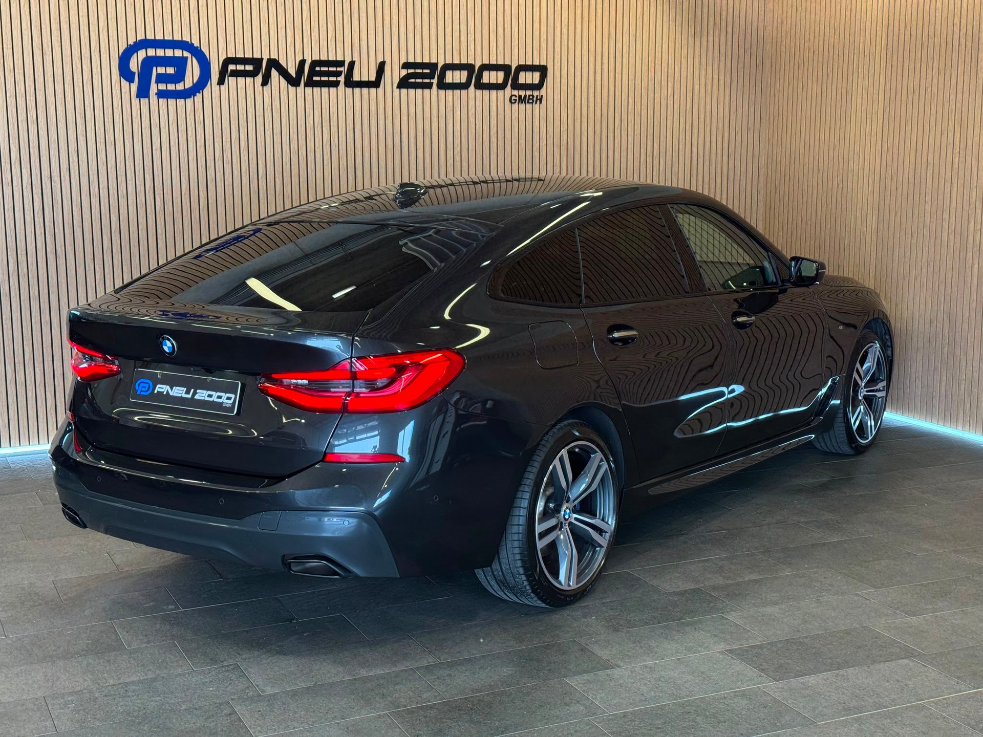 BMW 640i GT xDrive Steptronic-image-4
