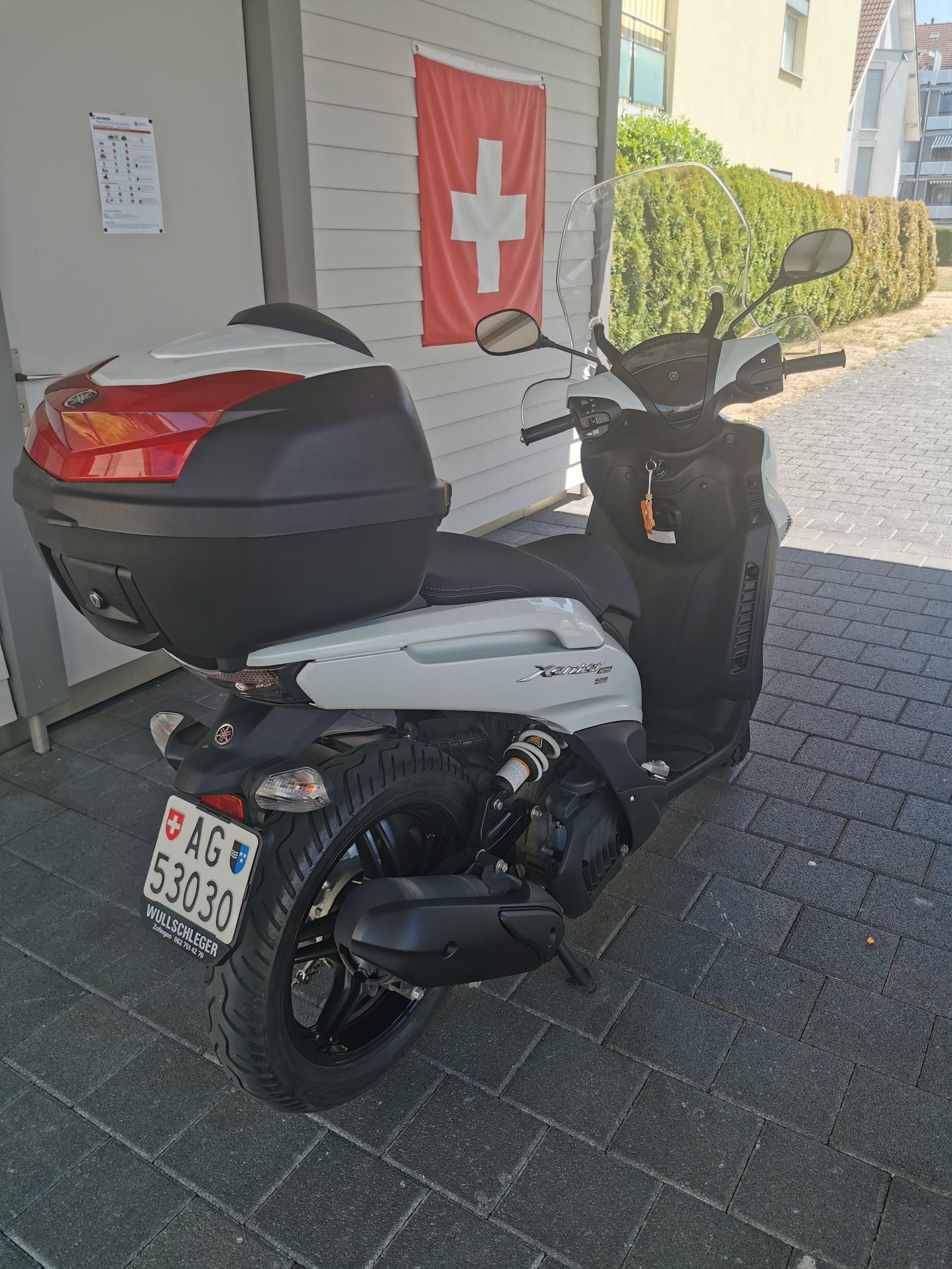 YAMAHA Xenter 125 UBS-image-1