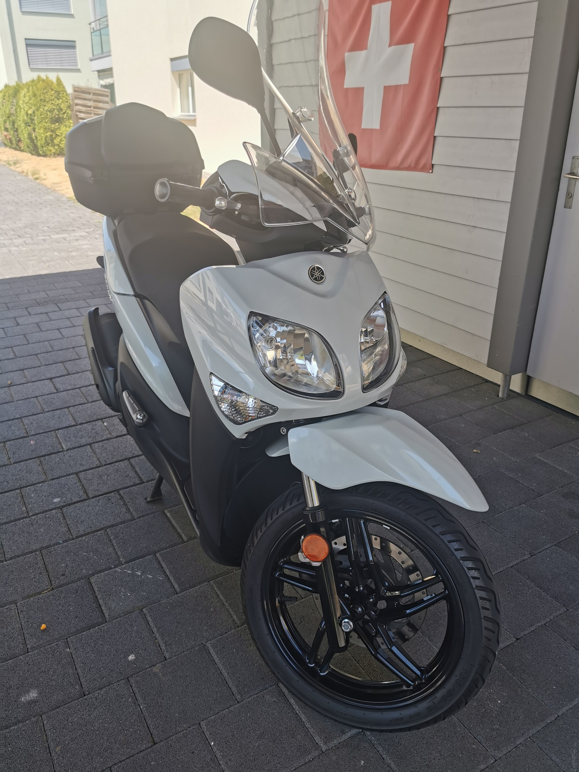 YAMAHA Xenter 125 UBS-image-4