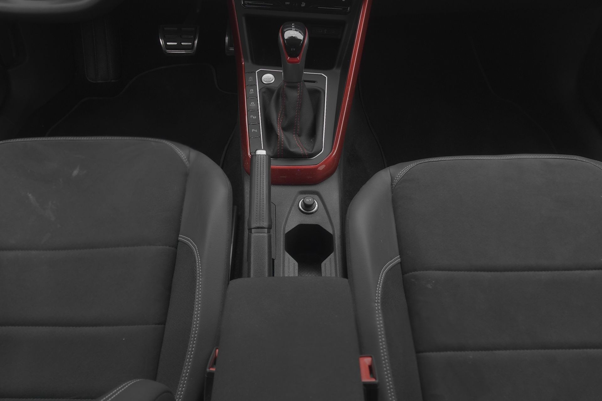 VW Polo 2.0 TSI GTI DSG-image-8