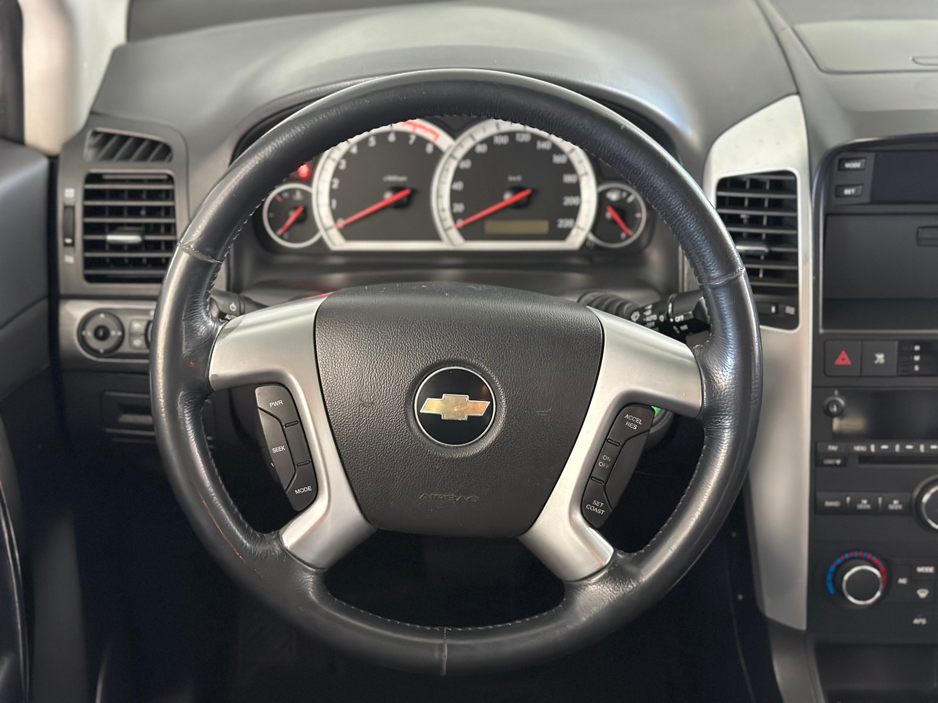 CHEVROLET Captiva 3.2 V6 LT Executive 4WD Automatic-image-13
