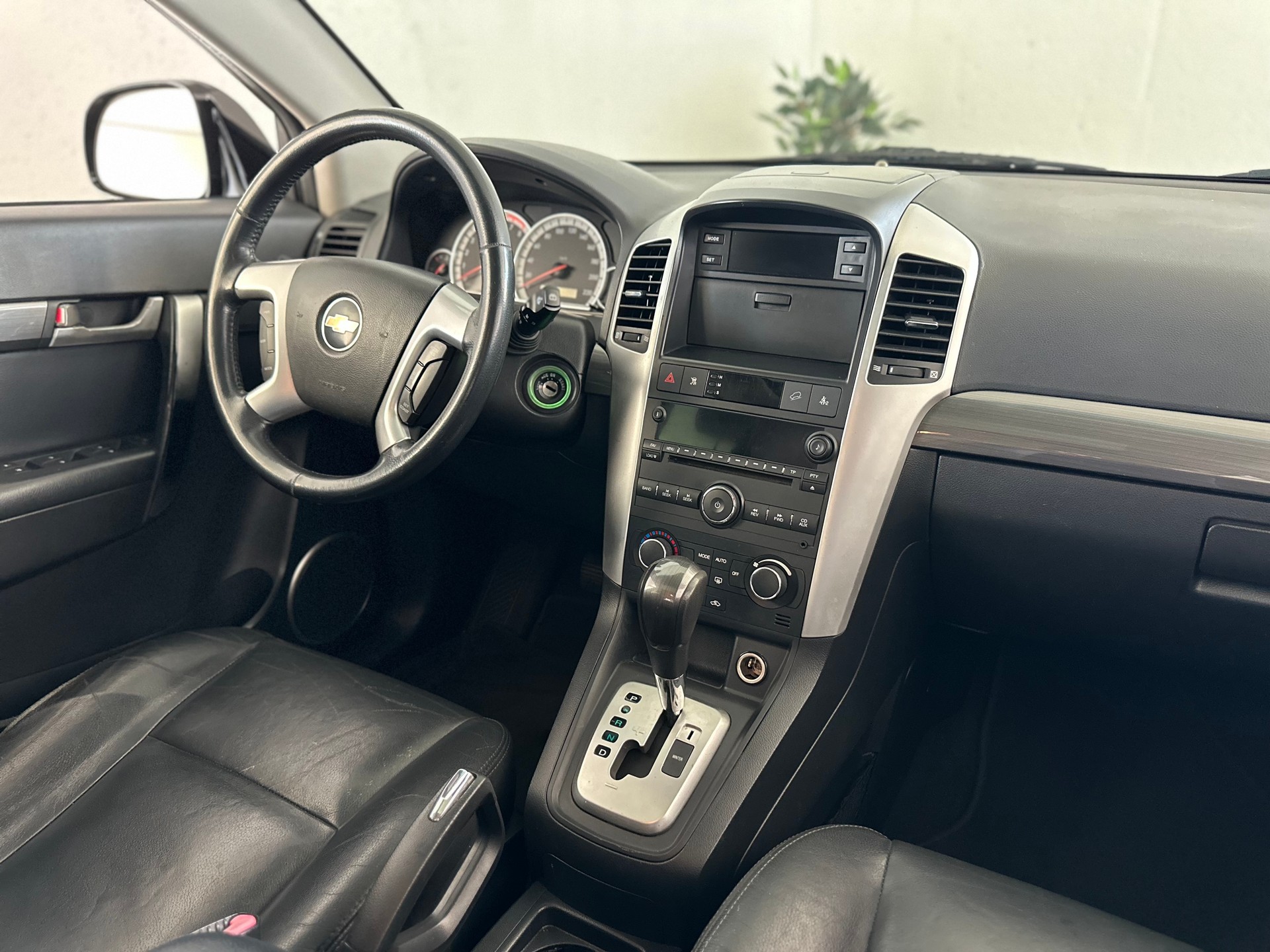 CHEVROLET Captiva 3.2 V6 LT Executive 4WD Automatic-image-15