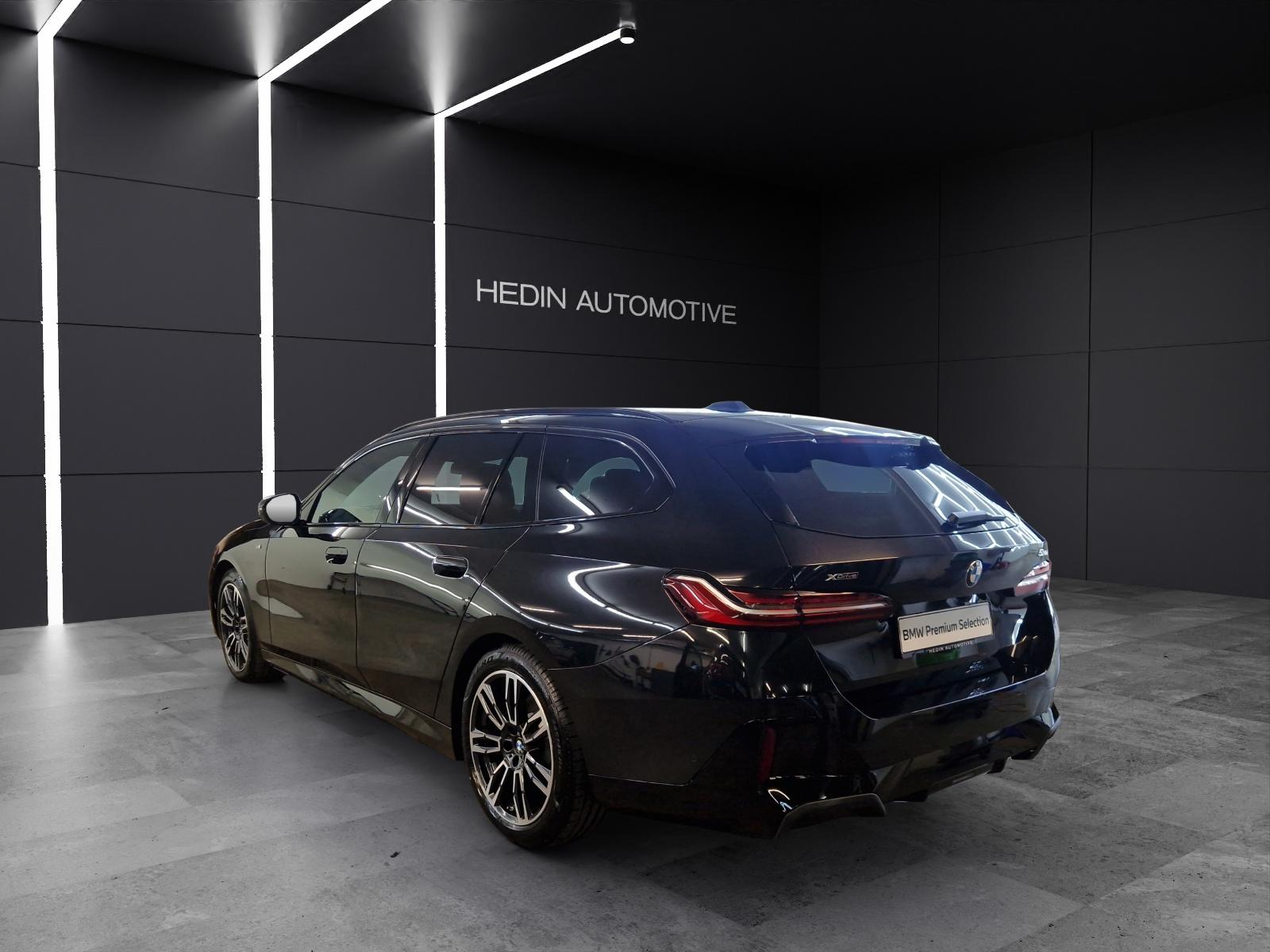 BMW 520d xDrive Touring-image-2